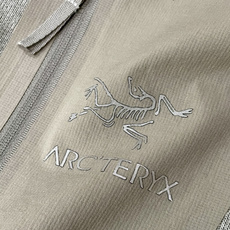 ARC‘TERYX始祖鸟COVERT CARDIGAN户外保暖抓绒衫连帽套头,超火爆海外版.采用岛国進口 ARC‘TERYX始祖鸟COVERT CARDIGAN户外保暖抓绒衫连帽套头,超火爆海外版.采用岛国進口