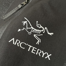 ARC‘TERYX始祖鸟COVERT CARDIGAN户外保暖抓绒衫连帽套头,超火爆海外版.采用岛国進口 ARC‘TERYX始祖鸟COVERT CARDIGAN户外保暖抓绒衫连帽套头,超火爆海外版.采用岛国進口