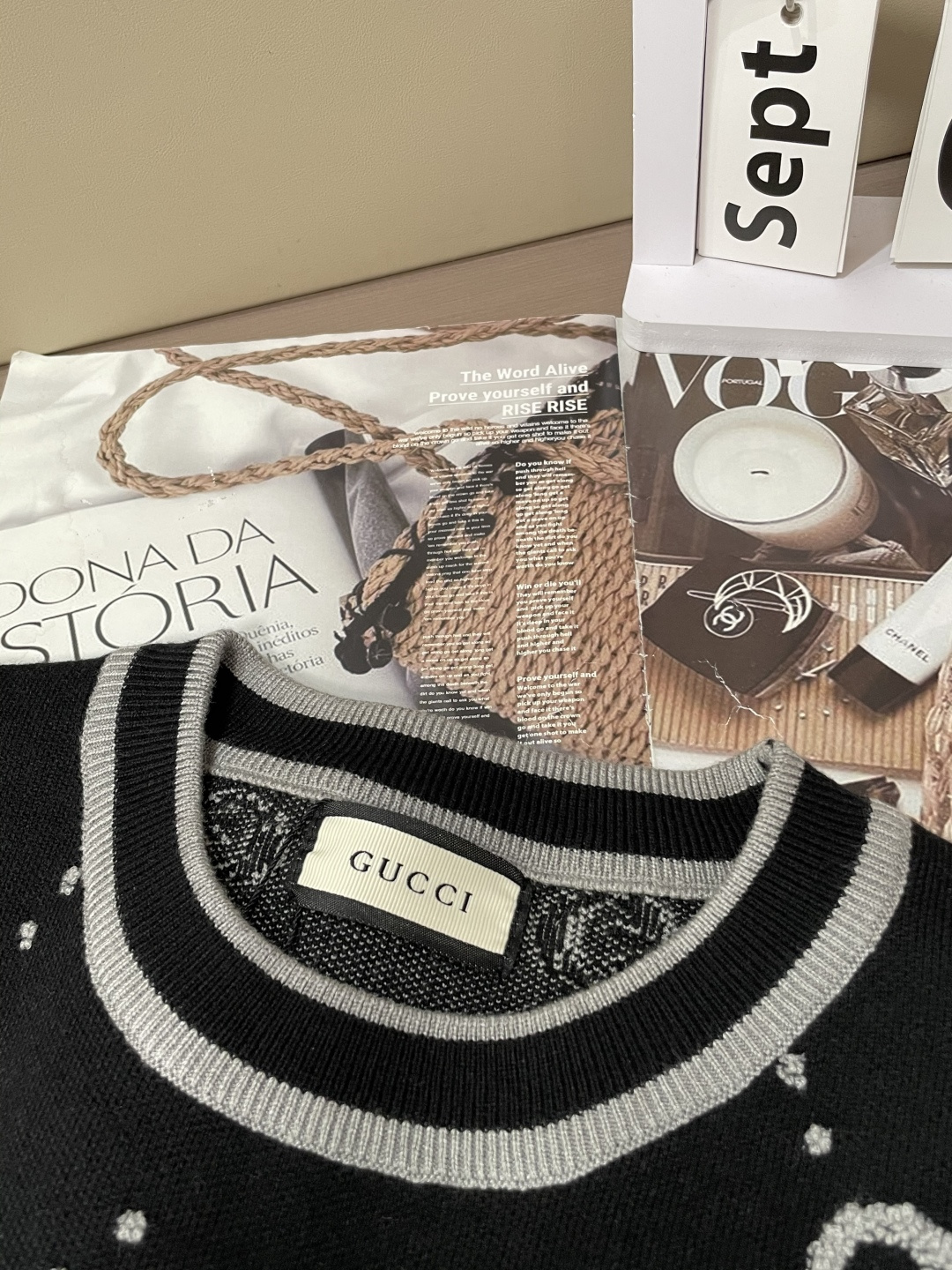 Gucc 重磅推荐！2025aw秋冬新款 专柜同步 时尚经典针织衫 秋冬必备款 采用针织衫加厚毛衣，精致