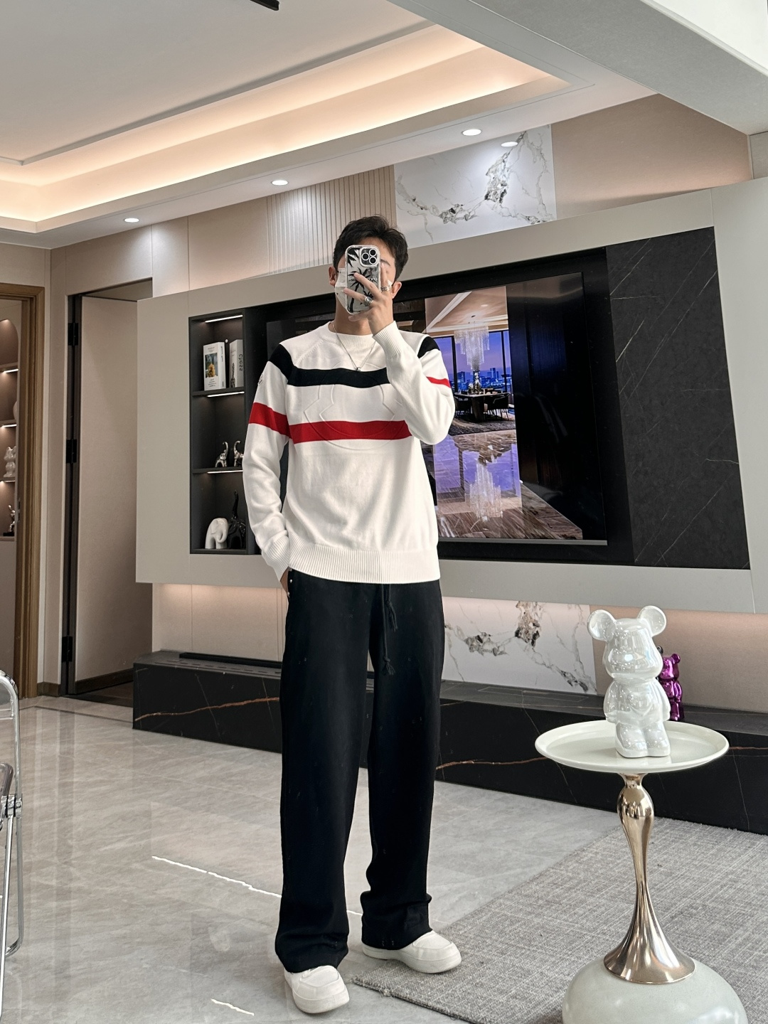 蒙口 重磅推荐！2025aw秋冬新款 专柜同步 时尚经典针织衫 秋冬必备款 采用针织衫加厚毛衣，精致简洁