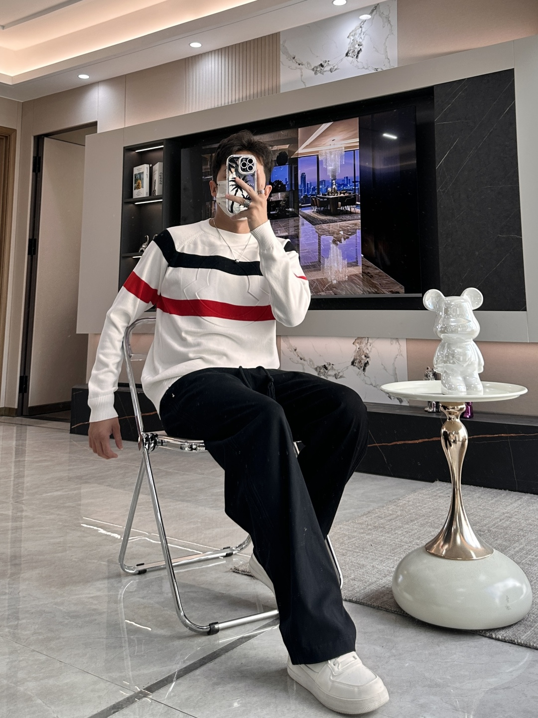 蒙口 重磅推荐！2025aw秋冬新款 专柜同步 时尚经典针织衫 秋冬必备款 采用针织衫加厚毛衣，精致简洁