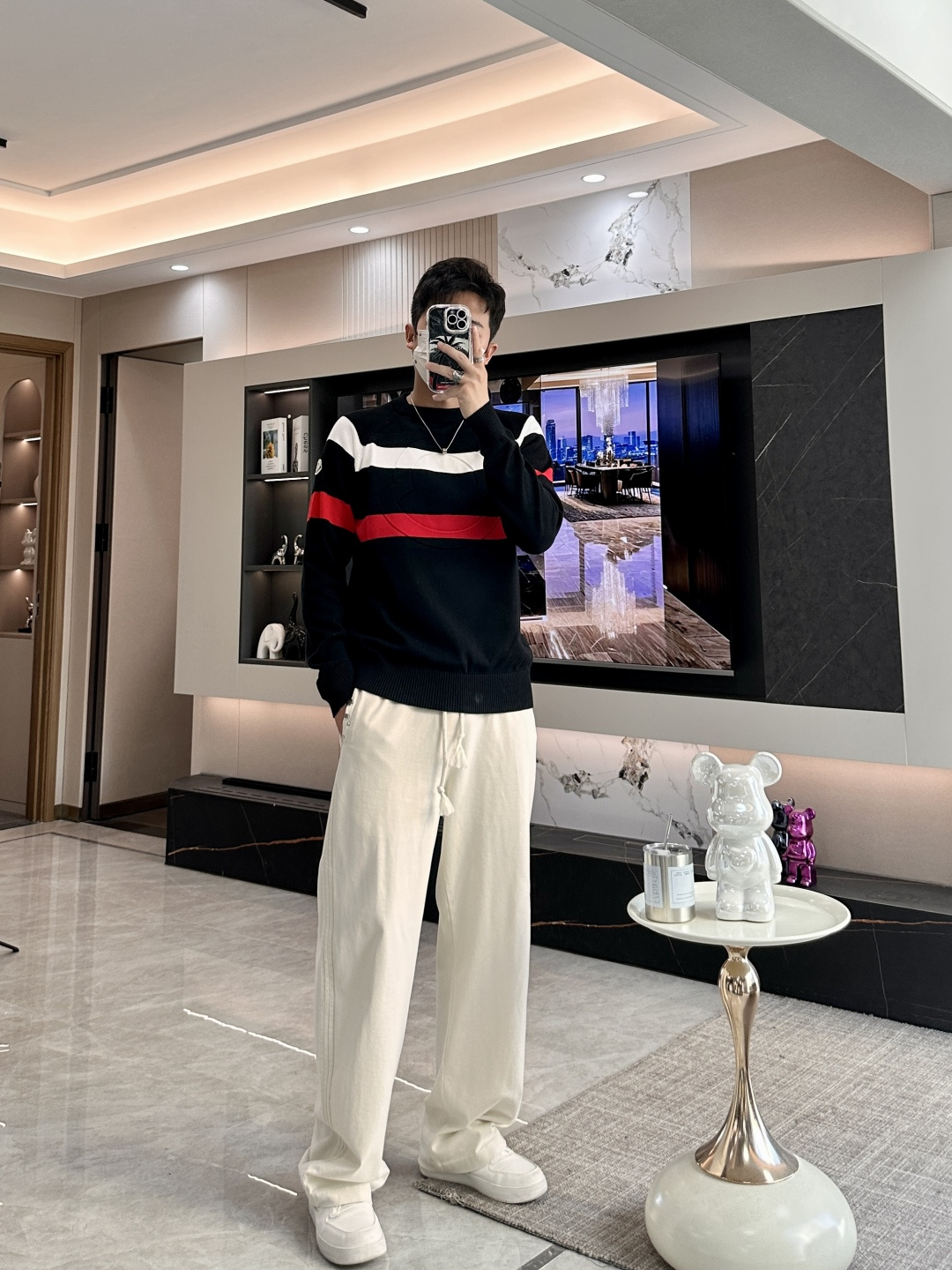 蒙口 重磅推荐！2025aw秋冬新款 专柜同步 时尚经典针织衫 秋冬必备款 采用针织衫加厚毛衣，精致简洁