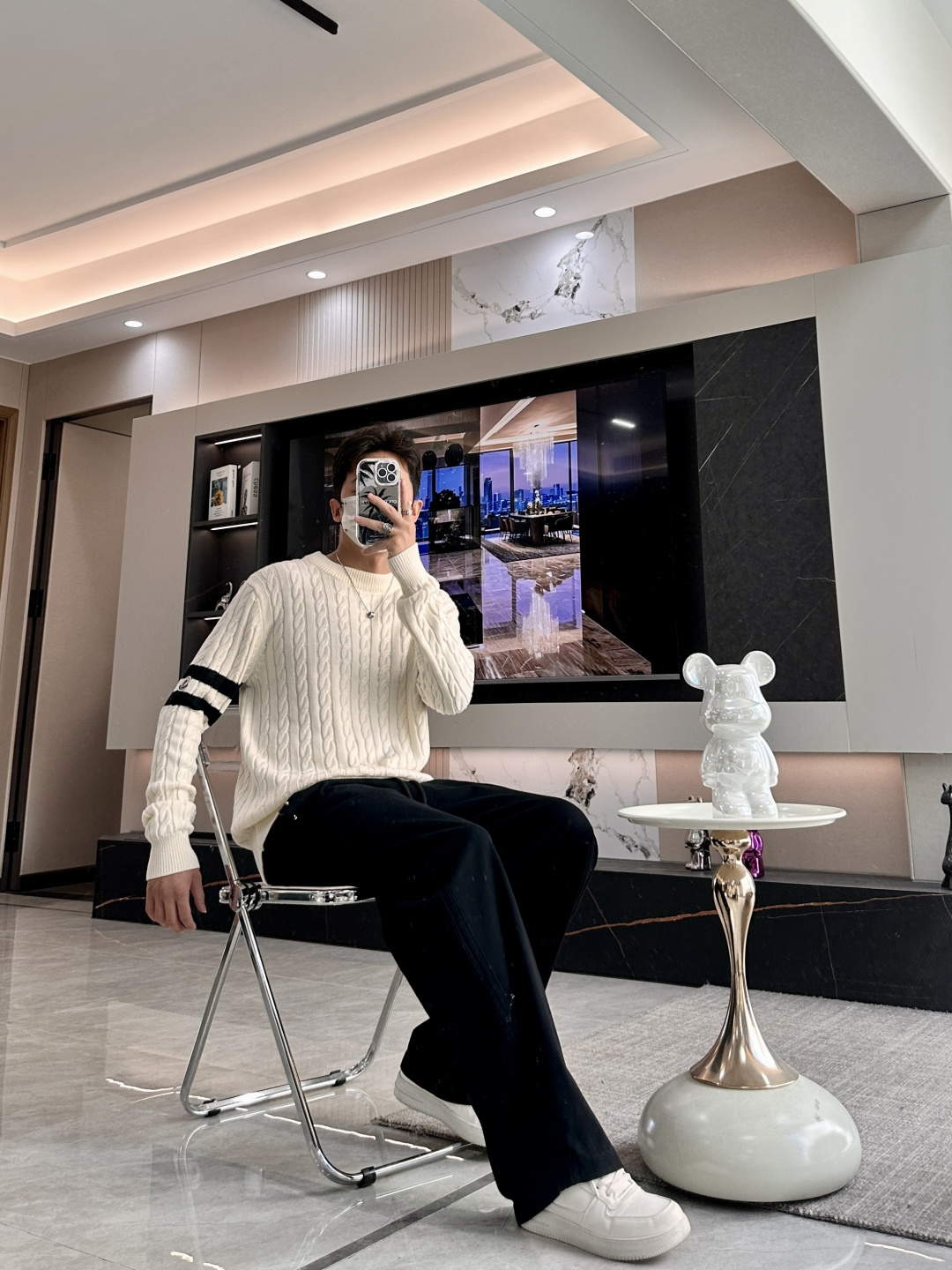 蒙口 重磅推荐！2025aw秋冬新款 专柜同步 时尚经典针织衫 秋冬必备款 采用针织衫加厚毛衣，精致简洁