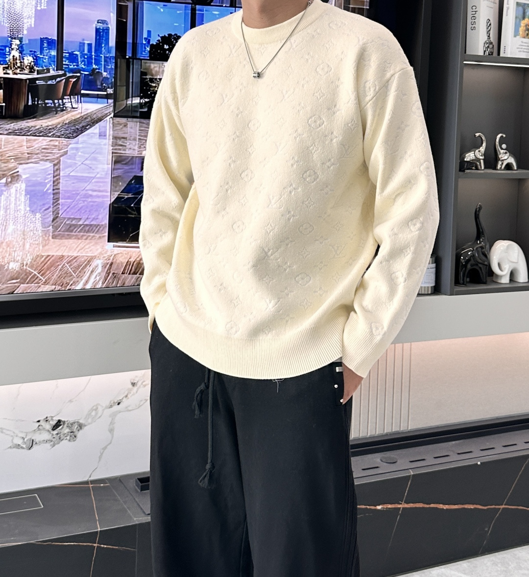 NO:537312,Lv big recommendation!  2025aw autumn and winter new style, counter synchronization, fashionable and classic sweaters, essentials for autumn and winter, thick sweaters, exquisite, simple and generous, brand elements embellishment design, no too complicated craftsmanship, what you play is the fusion of design and material, simple European style, a must-have artifact for autumn and winter!  Size M-3xL, louis vuitton,sweaters,alexander wang19860909Lv 重磅推荐！2025aw秋冬新款 专柜同步 时尚经典针织衫 秋冬必备款 采用针织衫加厚毛衣,精致简洁大方 品牌元素点缀设计 没有过多复杂的工艺 玩的就是设计与材质的融合 简约的欧风 秋冬季必备神器！尺码M-3xL,,louis vuitton,sweaters,alexander wang,Men's clothing