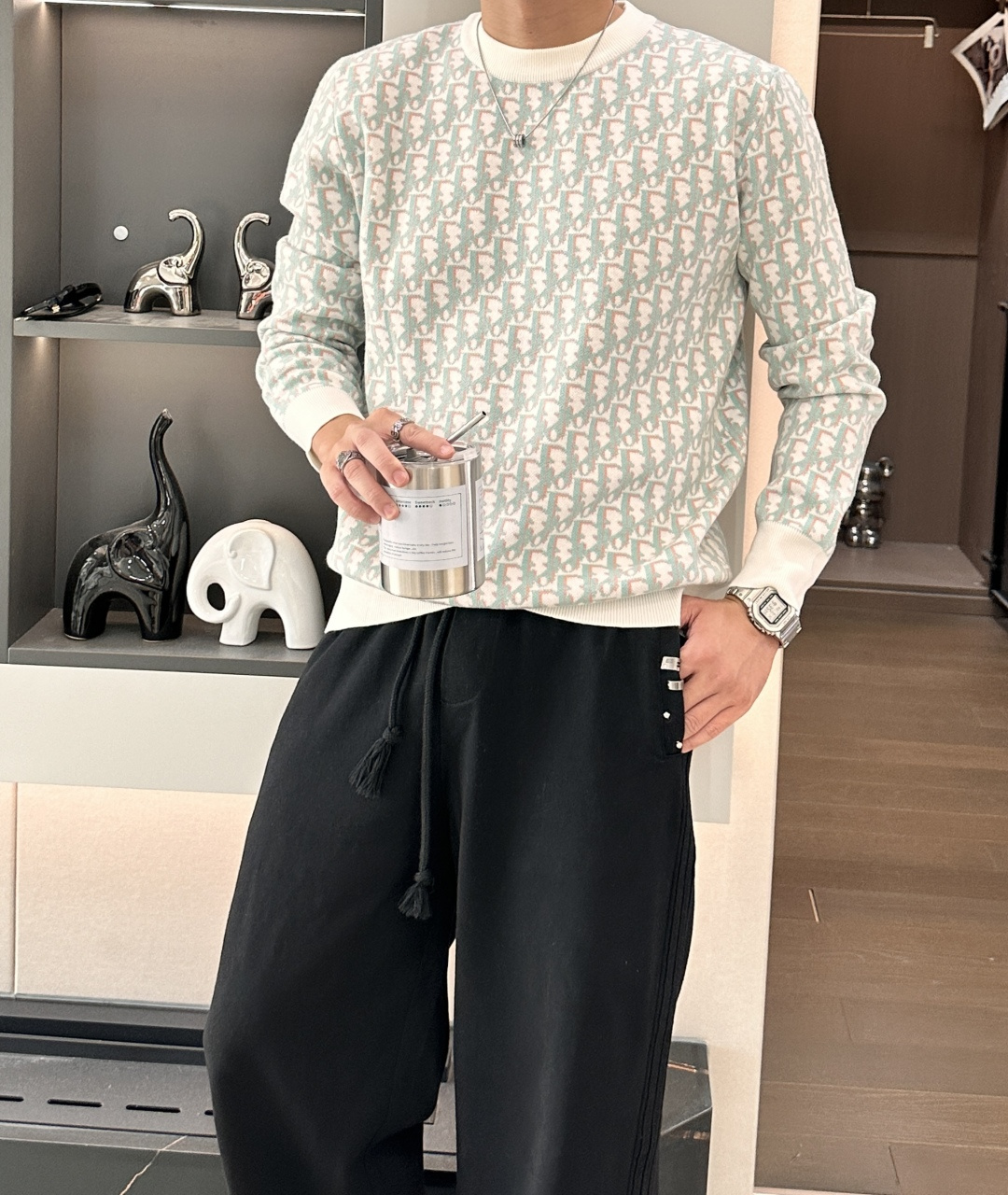 NO:537314,Dior big recommendation!  2025aw autumn and winter new style, counter synchronization, fashionable and classic sweaters, essentials for autumn and winter, thick sweaters, exquisite, simple and generous, brand elements embellishment design, no too complicated craftsmanship, what you play is the fusion of design and material, simple European style, a must-have artifact for autumn and winter!  Size M-3xL, Dior, Sweaters, Alexander wang19860909Dior 重磅推荐！2025aw秋冬新款 专柜同步 时尚经典针织衫 秋冬必备款 采用针织衫加厚毛衣,精致简洁大方 品牌元素点缀设计 没有过多复杂的工艺 玩的就是设计与材质的融合 简约的欧风 秋冬季必备神器！尺码M-3xL,,dior,sweaters,alexander wang,Men's clothing