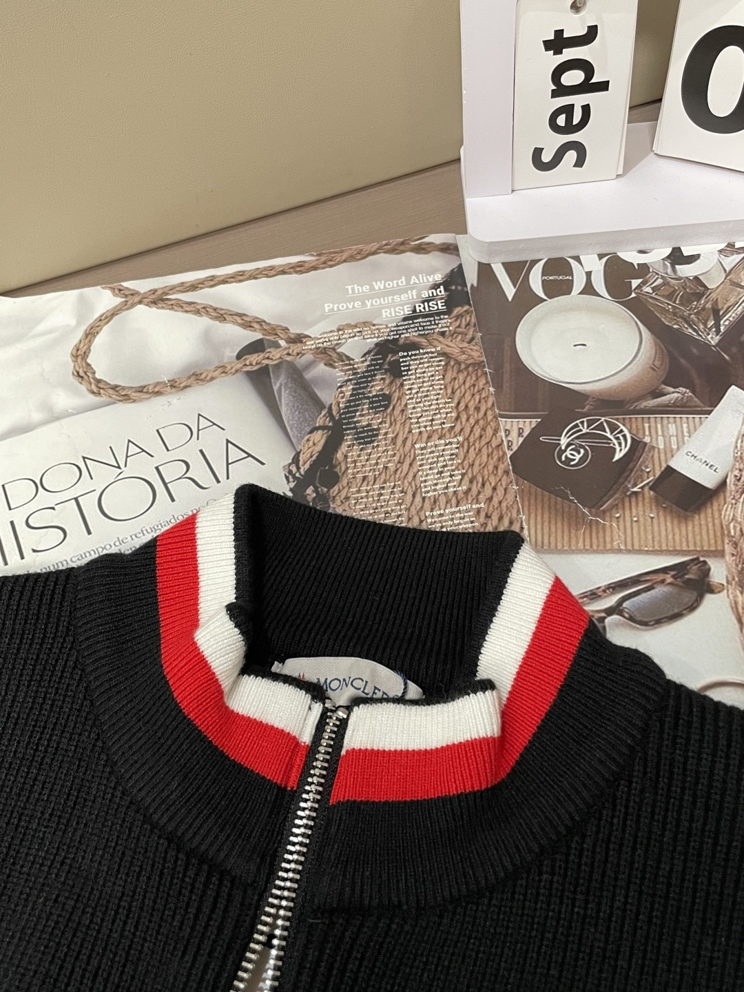 蒙口 新款开衫针织毛衣！经典永不过时！外观简洁干净，秋日可以单穿，深冬最为内搭！定制进口高支数羊毛混纺面