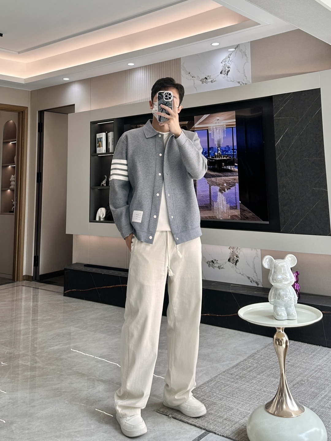 TB 新款开衫针织毛衣！经典永不过时！外观简洁干净，秋日可以单穿，深冬最为内搭！定制进口高支数羊毛混纺面