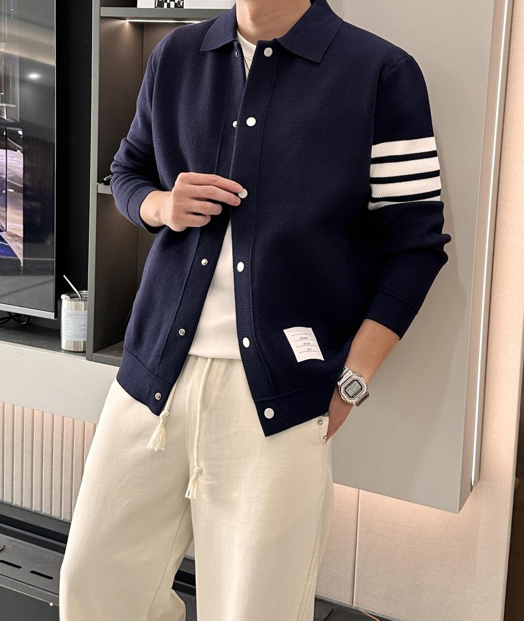 TB 新款开衫针织毛衣！经典永不过时！外观简洁干净，秋日可以单穿，深冬最为内搭！定制进口高支数羊毛混纺面