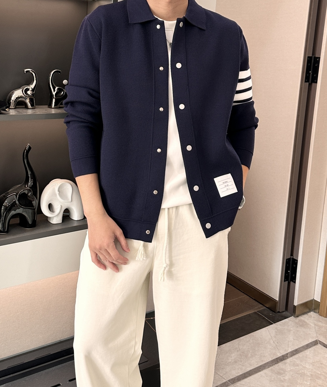 TB 新款开衫针织毛衣！经典永不过时！外观简洁干净，秋日可以单穿，深冬最为内搭！定制进口高支数羊毛混纺面