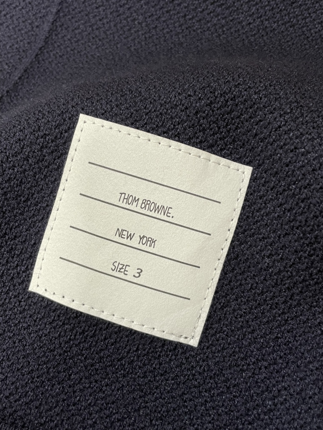 TB 新款开衫针织毛衣！经典永不过时！外观简洁干净，秋日可以单穿，深冬最为内搭！定制进口高支数羊毛混纺面