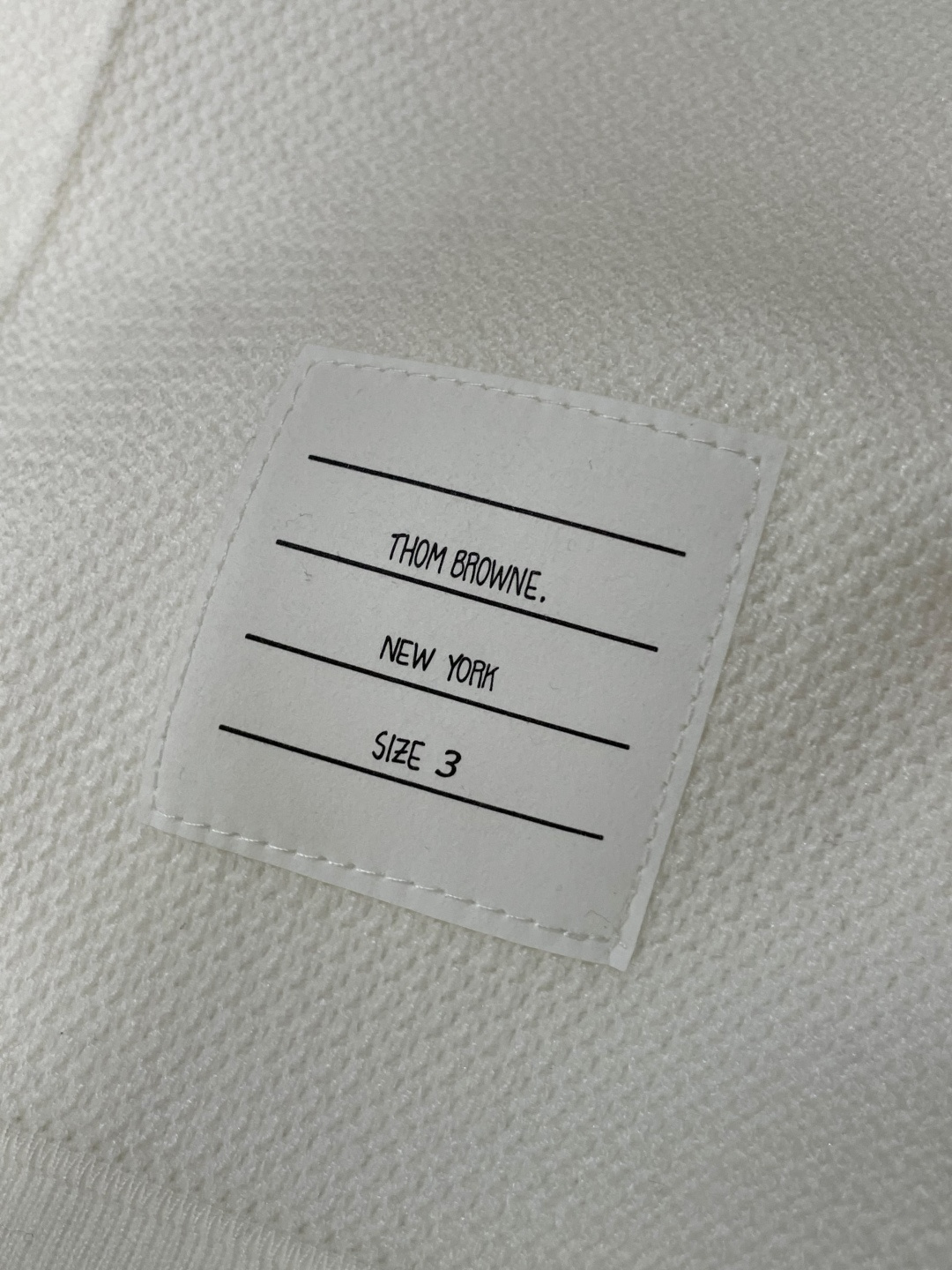 TB 新款开衫针织毛衣！经典永不过时！外观简洁干净，秋日可以单穿，深冬最为内搭！定制进口高支数羊毛混纺面