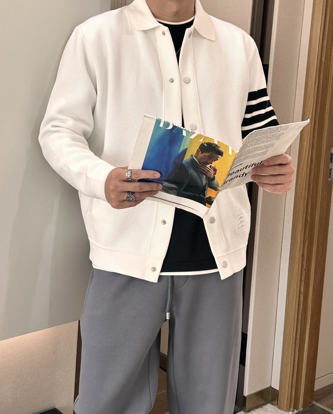 TB 新款开衫针织毛衣！经典永不过时！外观简洁干净，秋日可以单穿，深冬最为内搭！定制进口高支数羊毛混纺面