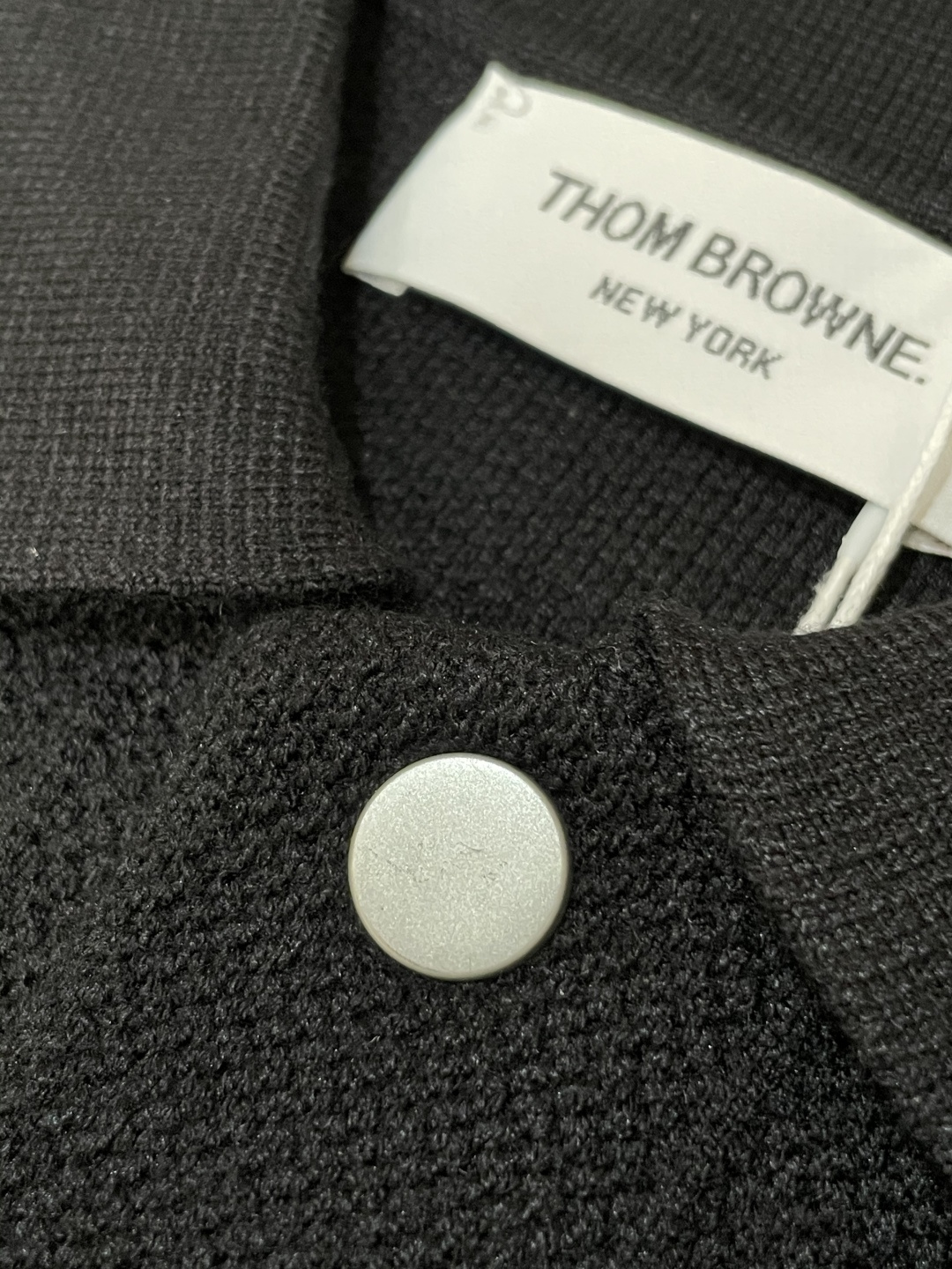 TB 新款开衫针织毛衣！经典永不过时！外观简洁干净，秋日可以单穿，深冬最为内搭！定制进口高支数羊毛混纺面