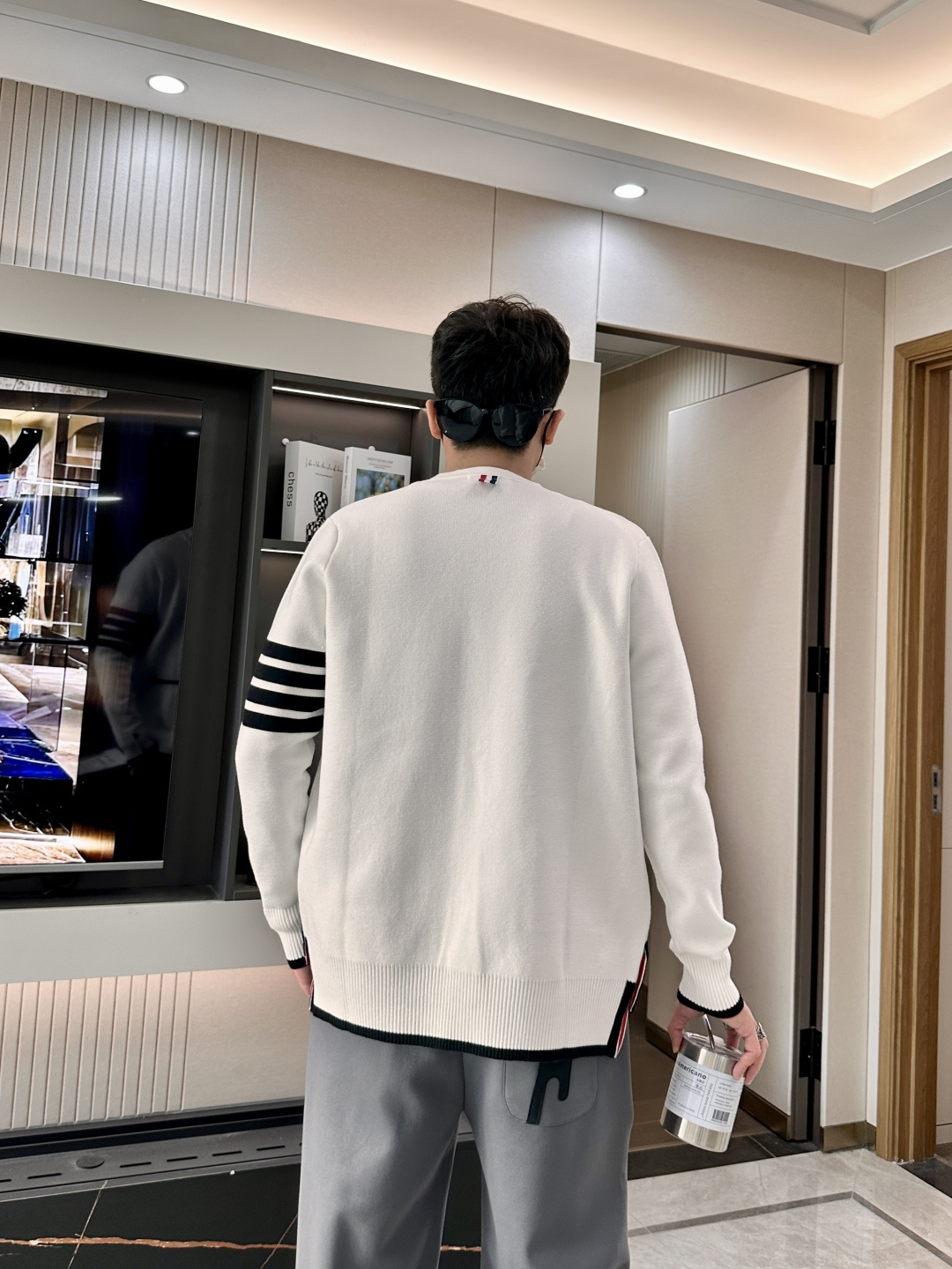 TB 新款开衫针织毛衣！经典永不过时！外观简洁干净，秋日可以单穿，深冬最为内搭！定制进口高支数羊毛混纺面