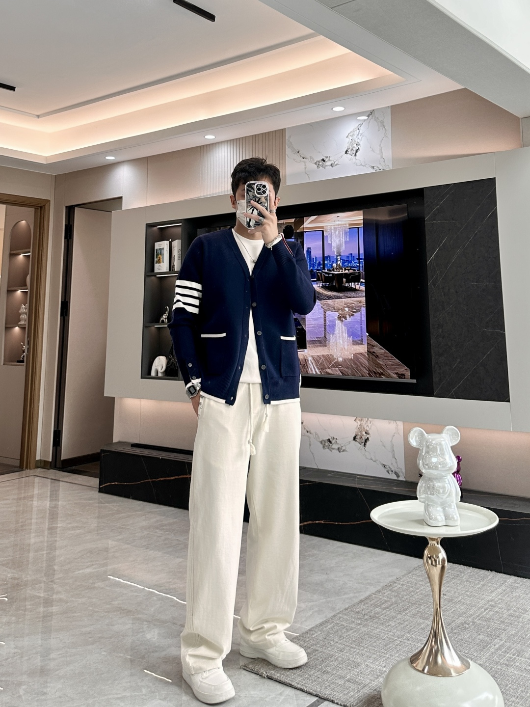 TB 新款开衫针织毛衣！经典永不过时！外观简洁干净，秋日可以单穿，深冬最为内搭！定制进口高支数羊毛混纺面