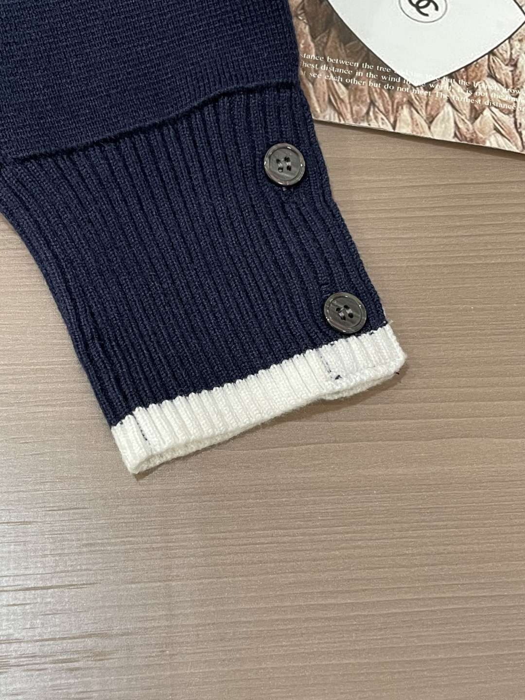 TB 新款开衫针织毛衣！经典永不过时！外观简洁干净，秋日可以单穿，深冬最为内搭！定制进口高支数羊毛混纺面