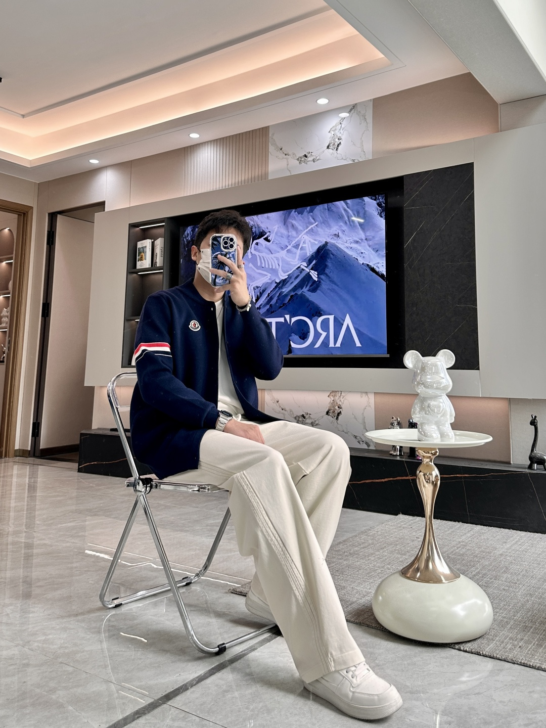 蒙口 新款开衫针织毛衣！经典永不过时！外观简洁干净，秋日可以单穿，深冬最为内搭！定制进口高支数羊毛混纺面