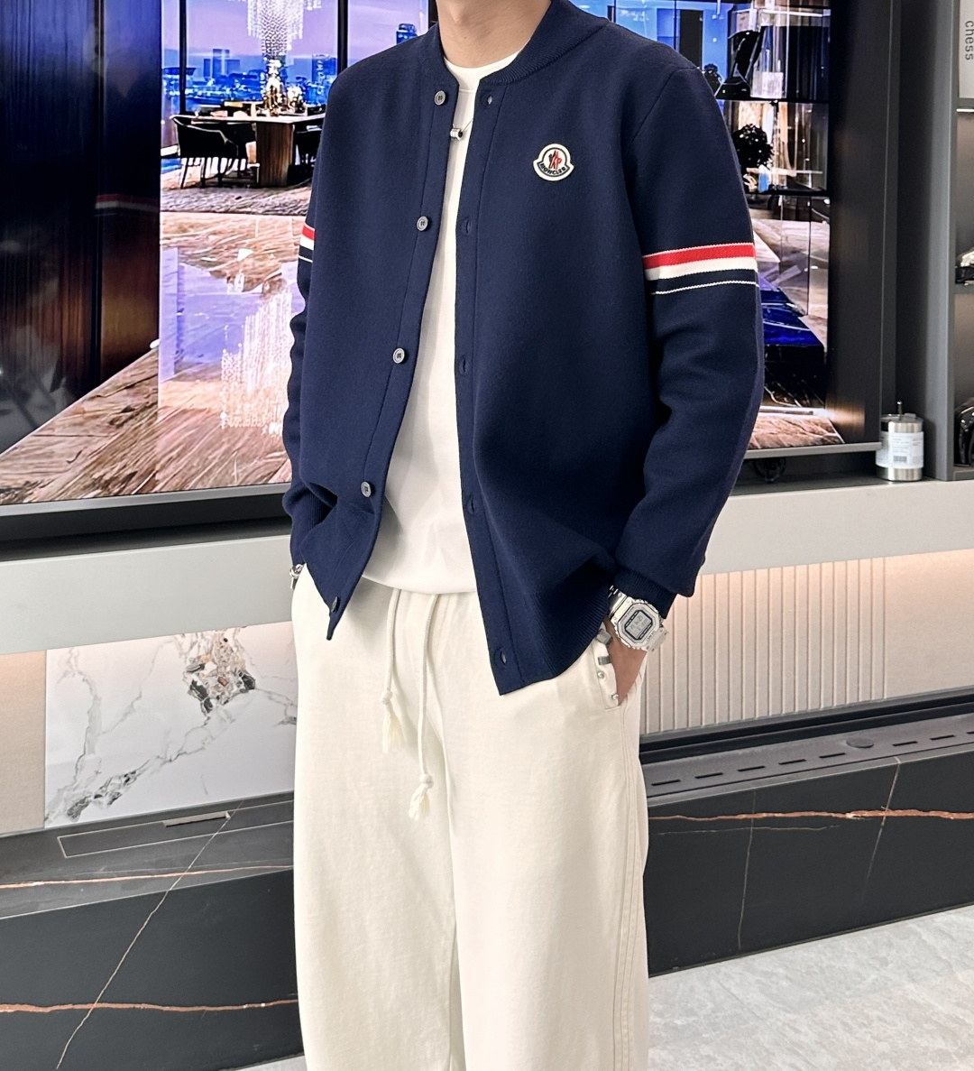 蒙口 新款开衫针织毛衣！经典永不过时！外观简洁干净，秋日可以单穿，深冬最为内搭！定制进口高支数羊毛混纺面