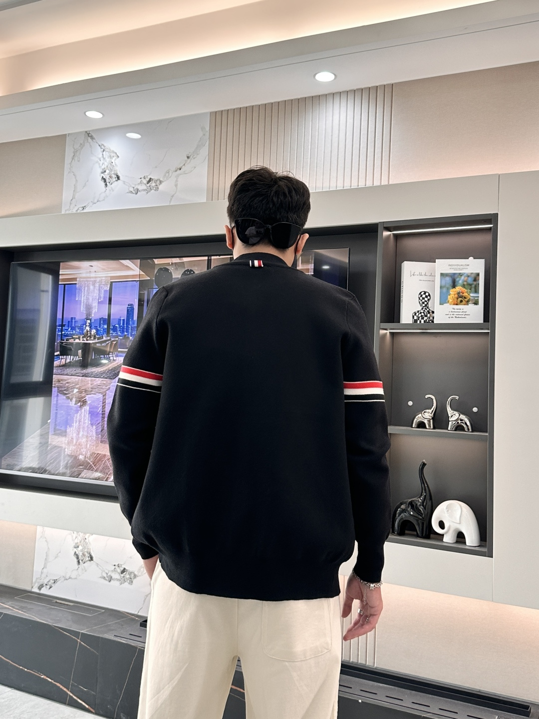 蒙口 新款开衫针织毛衣！经典永不过时！外观简洁干净，秋日可以单穿，深冬最为内搭！定制进口高支数羊毛混纺面