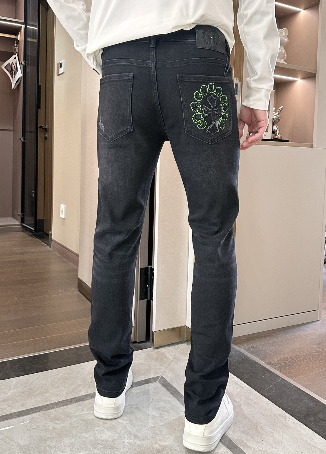 克罗心 2025新款！高端订制修身商务直筒牛仔裤 原版五金辅料 日常商务休闲都完全适用的款，上身效果超正