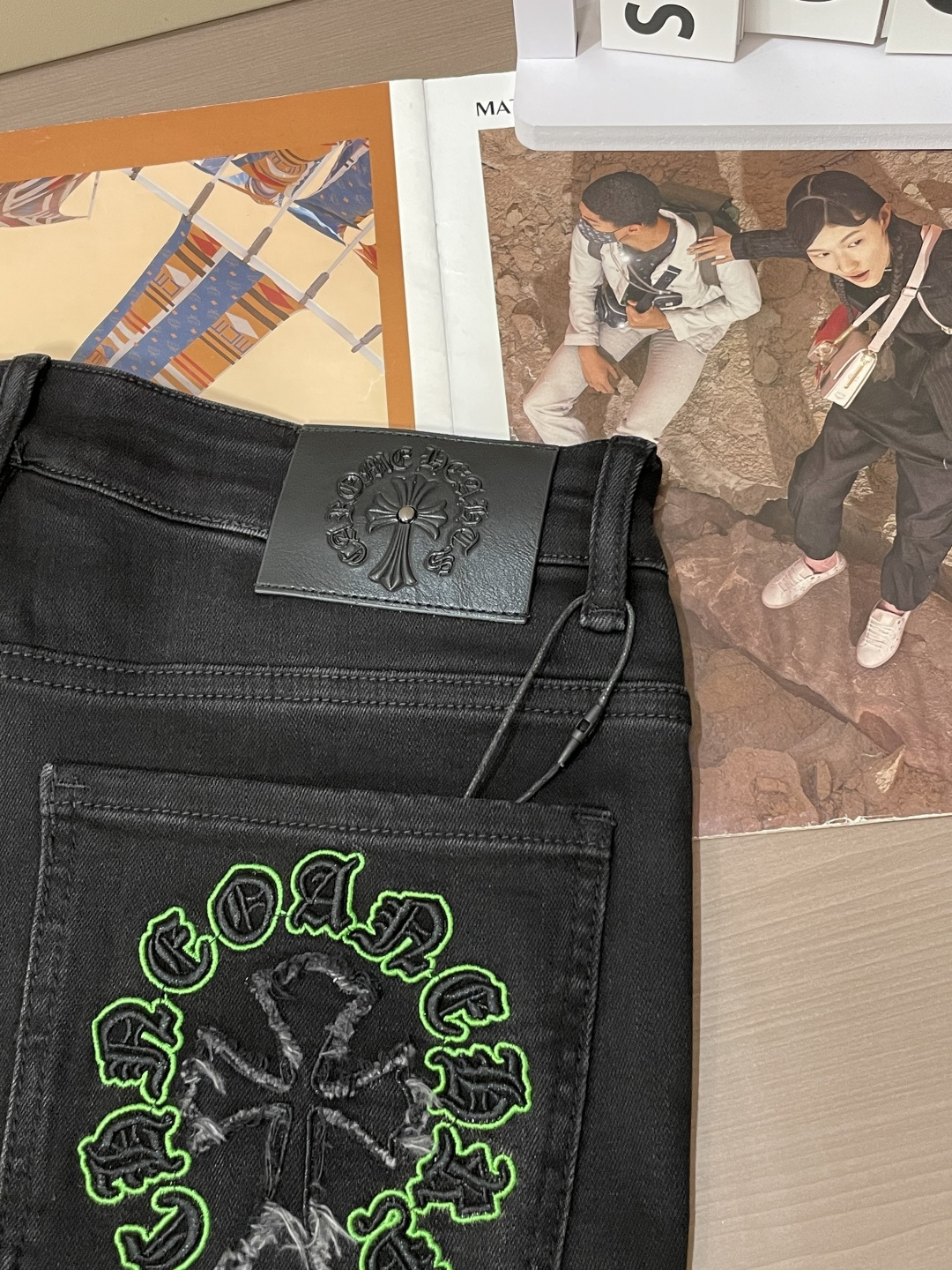 克罗心 2025新款！高端订制修身商务直筒牛仔裤 原版五金辅料 日常商务休闲都完全适用的款，上身效果超正