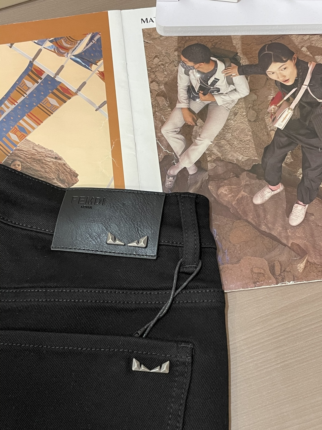 FD 2025新款！高端订制修身商务直筒牛仔裤 原版五金辅料 日常商务休闲都完全适用的款，上身效果超正，