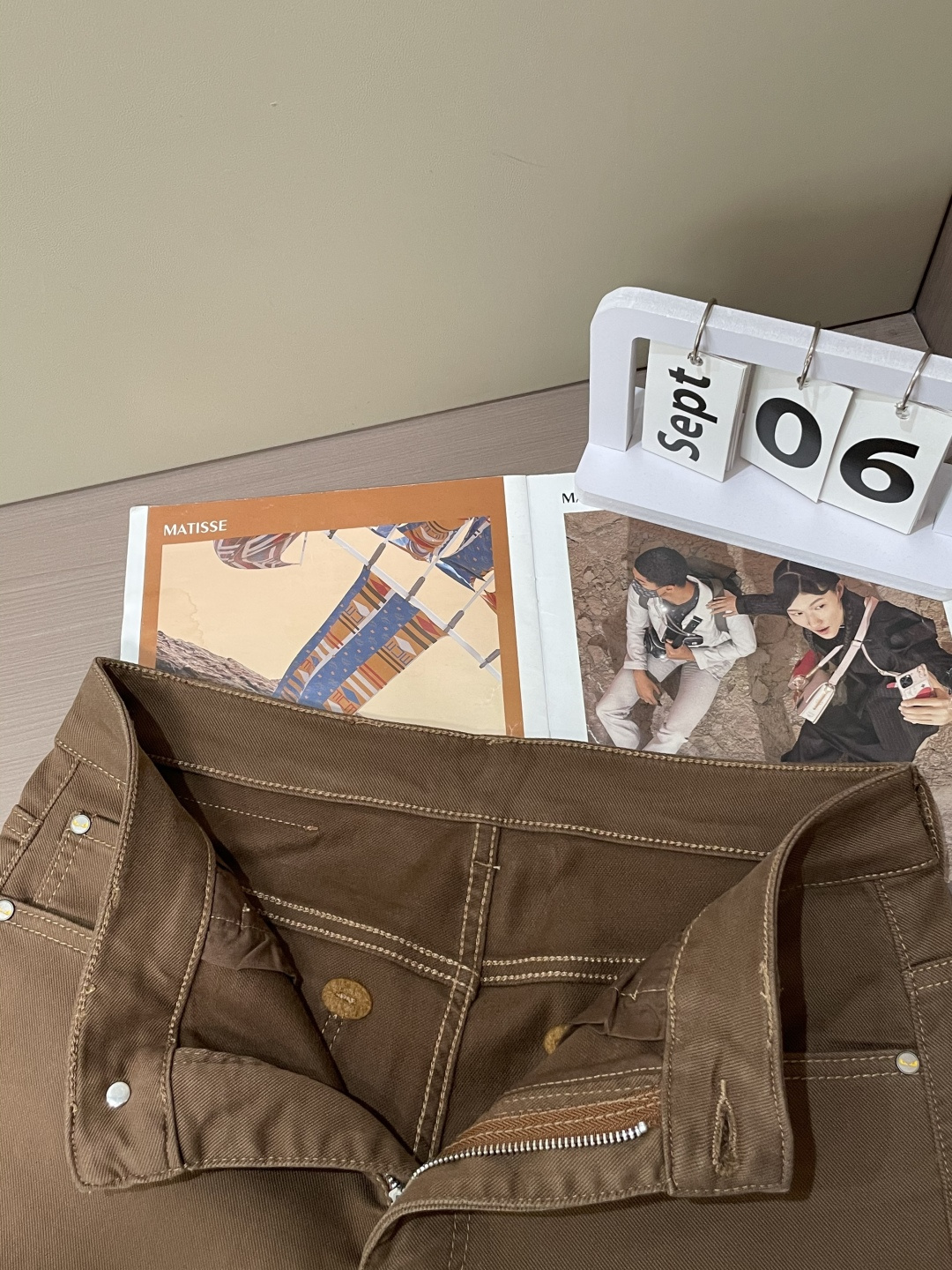 FD 2025新款！高端订制修身商务直筒牛仔裤 原版五金辅料 日常商务休闲都完全适用的款，上身效果超正，