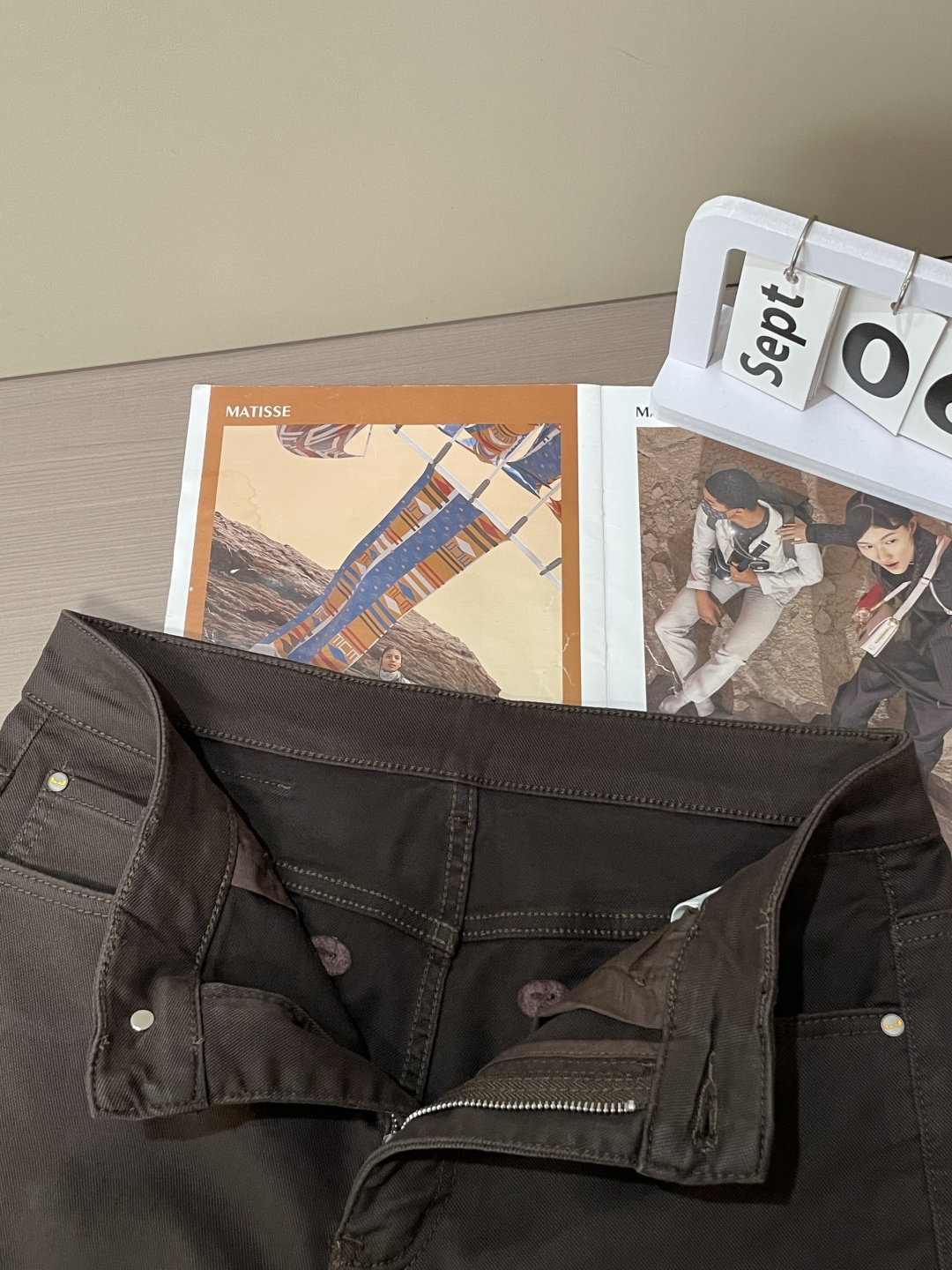 FD 2025新款！高端订制修身商务直筒牛仔裤 原版五金辅料 日常商务休闲都完全适用的款，上身效果超正，