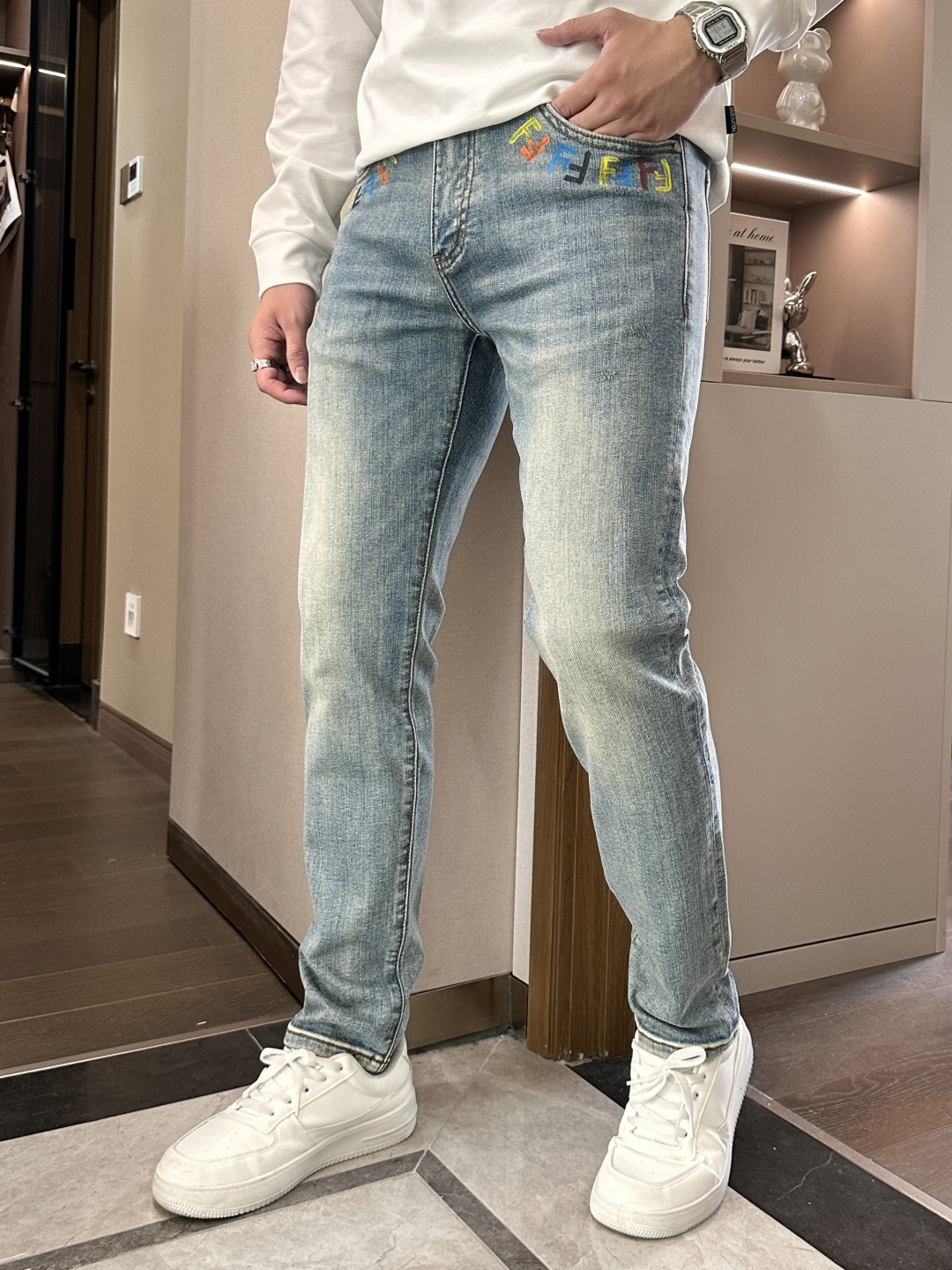 FD 2025新款！高端订制修身商务直筒牛仔裤 原版五金辅料 日常商务休闲都完全适用的款，上身效果超正，