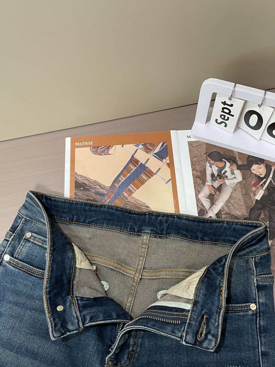 阿玛尼 2025新款！高端订制修身商务直筒牛仔裤 原版五金辅料 日常商务休闲都完全适用的款，上身效果超正