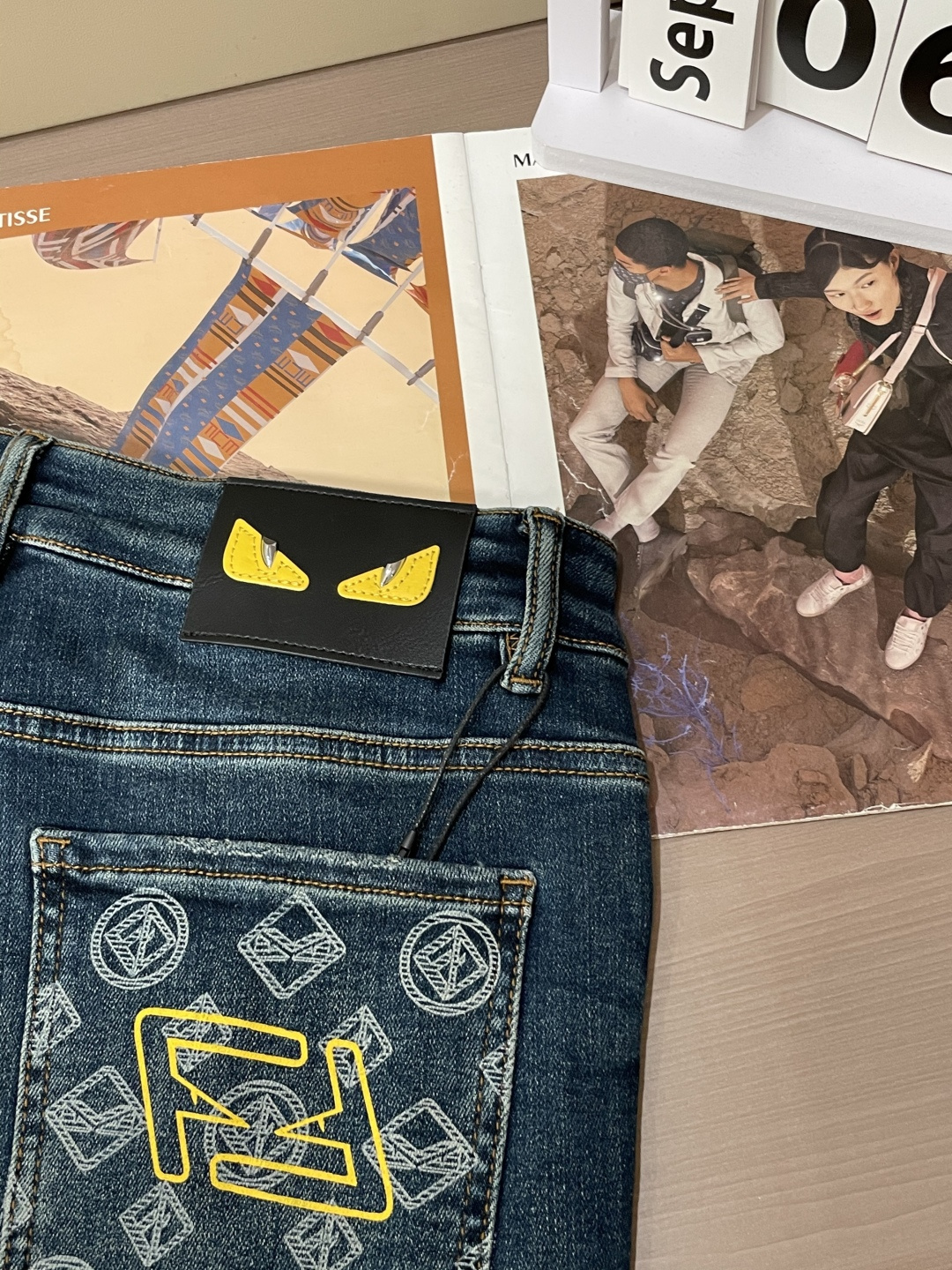 FD 2025新款！高端订制修身商务直筒牛仔裤 原版五金辅料 日常商务休闲都完全适用的款，上身效果超正，