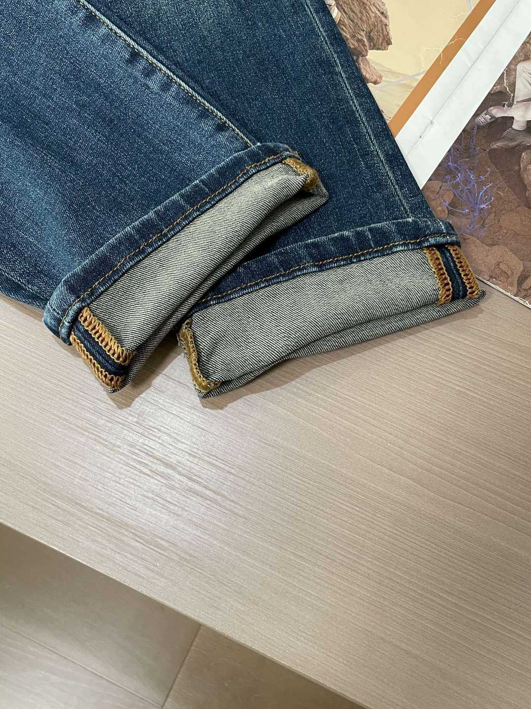 范思哲 2025新款！高端订制修身商务直筒牛仔裤 原版五金辅料 日常商务休闲都完全适用的款，上身效果超正