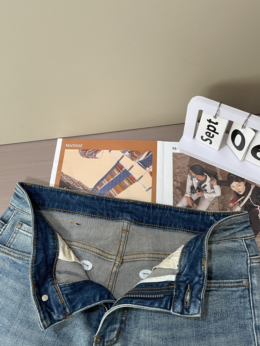 Bur 2025新款！高端订制修身商务直筒牛仔裤 原版五金辅料 日常商务休闲都完全适用的款，上身效果超正