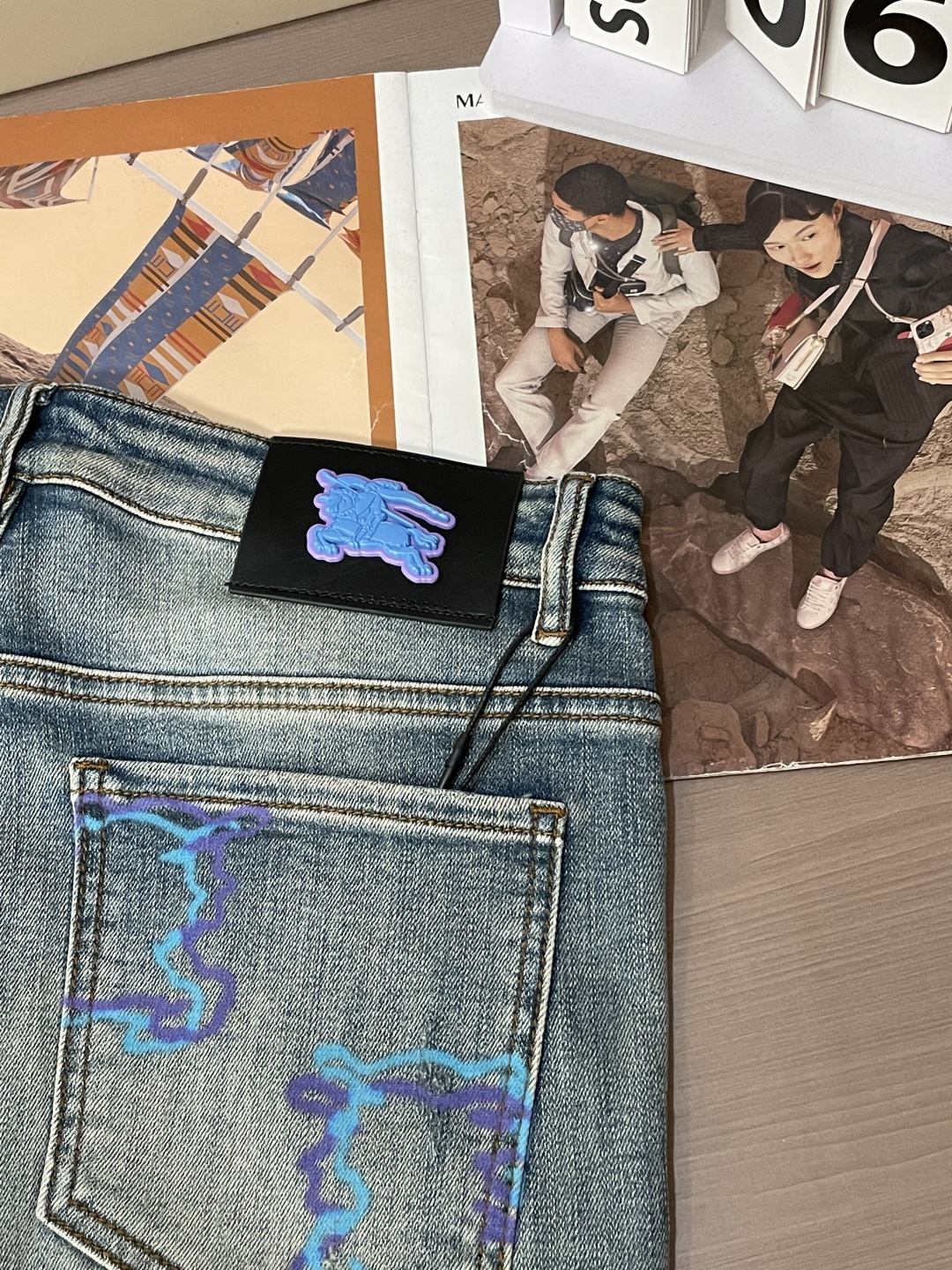 Bur 2025新款！高端订制修身商务直筒牛仔裤 原版五金辅料 日常商务休闲都完全适用的款，上身效果超正