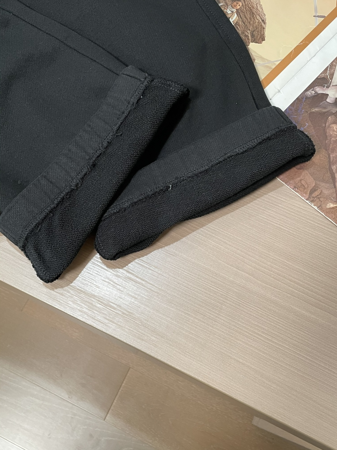 马吉拉 2025秋冬最新休闲裤 潮人必备 版型超赞，能很好的修复各种腿型，非常个性！柔软排汗，舒适度极高