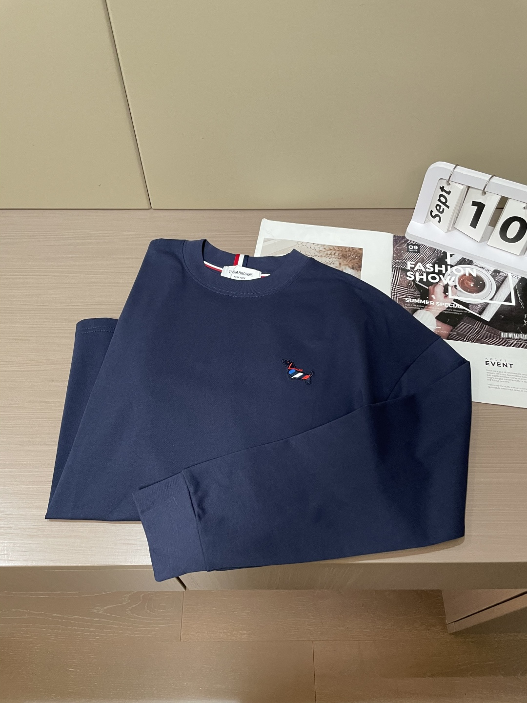 TB 25s秋冬最新款圆领打底套头T恤 面料采用优质精梳棉，入手便知非常柔软，上身亲肤感 极好！舒适透气