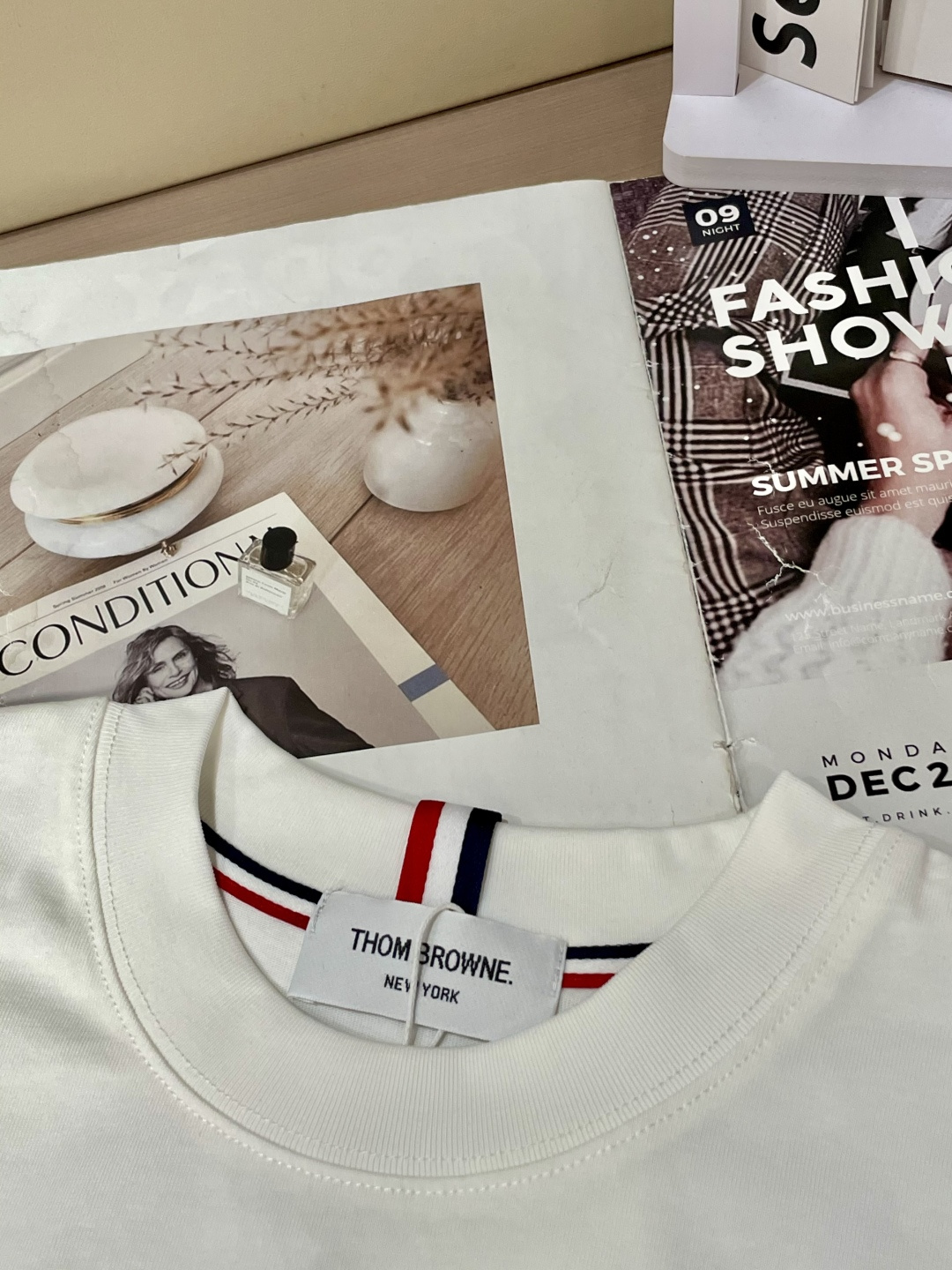 TB 25s秋冬最新款圆领打底套头T恤 面料采用优质精梳棉，入手便知非常柔软，上身亲肤感 极好！舒适透气