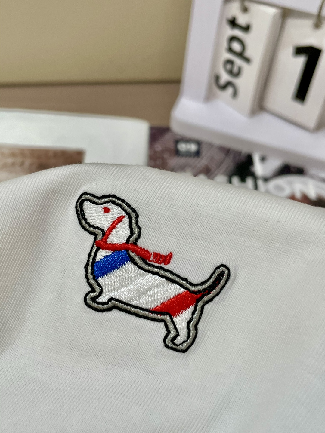 TB 25s秋冬最新款圆领打底套头T恤 面料采用优质精梳棉，入手便知非常柔软，上身亲肤感 极好！舒适透气