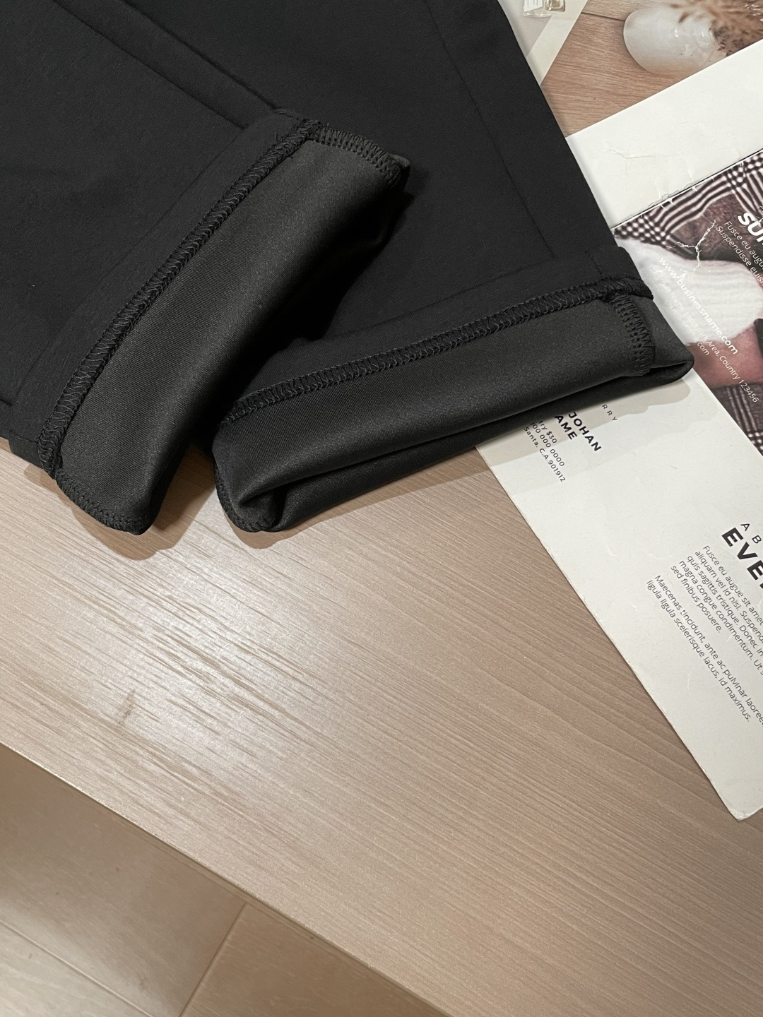 迪桑特 2025秋冬最新休闲裤 潮人必备 版型超赞，能很好的修复各种腿型，非常个性！柔软排汗，舒适度极高