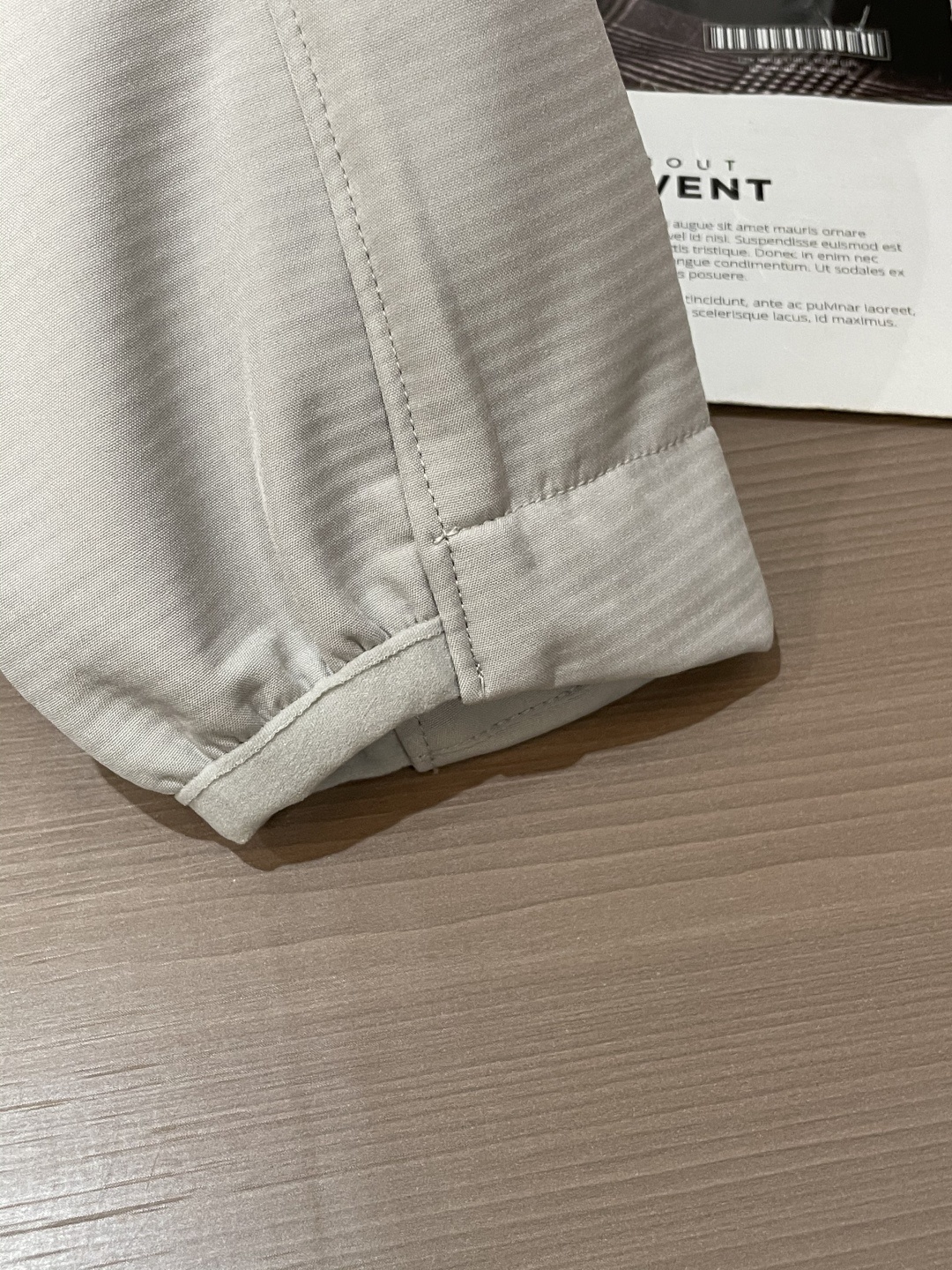 Arcteryx/始祖鸟 2025春秋新款软壳连帽夹克冲锋衣外套这款GAMMALT夹克采用轻薄耐磨的WE