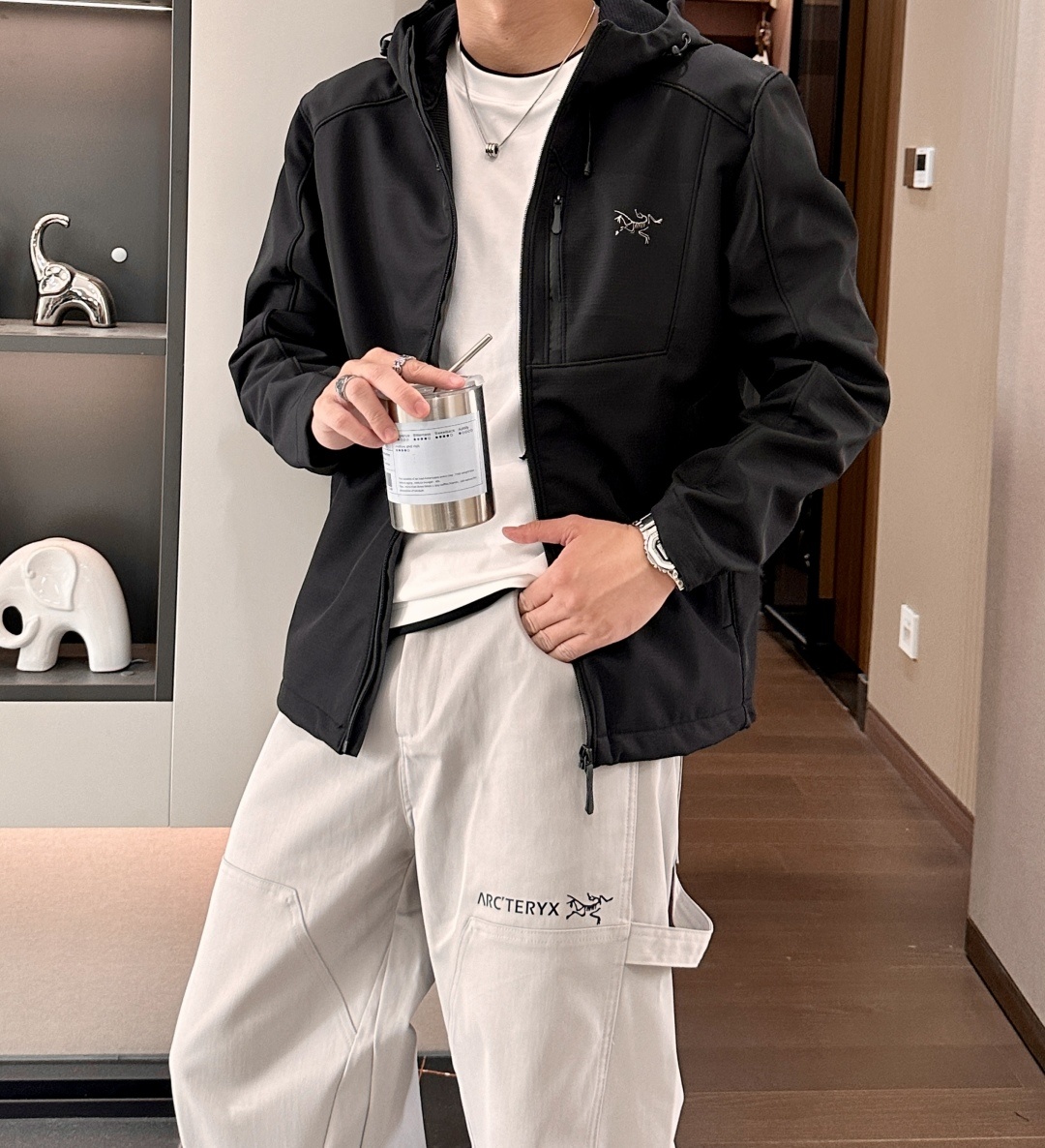 Arcteryx/始祖鸟 2025春秋新款软壳连帽夹克冲锋衣外套这款GAMMALT夹克采用轻薄耐磨的WE
