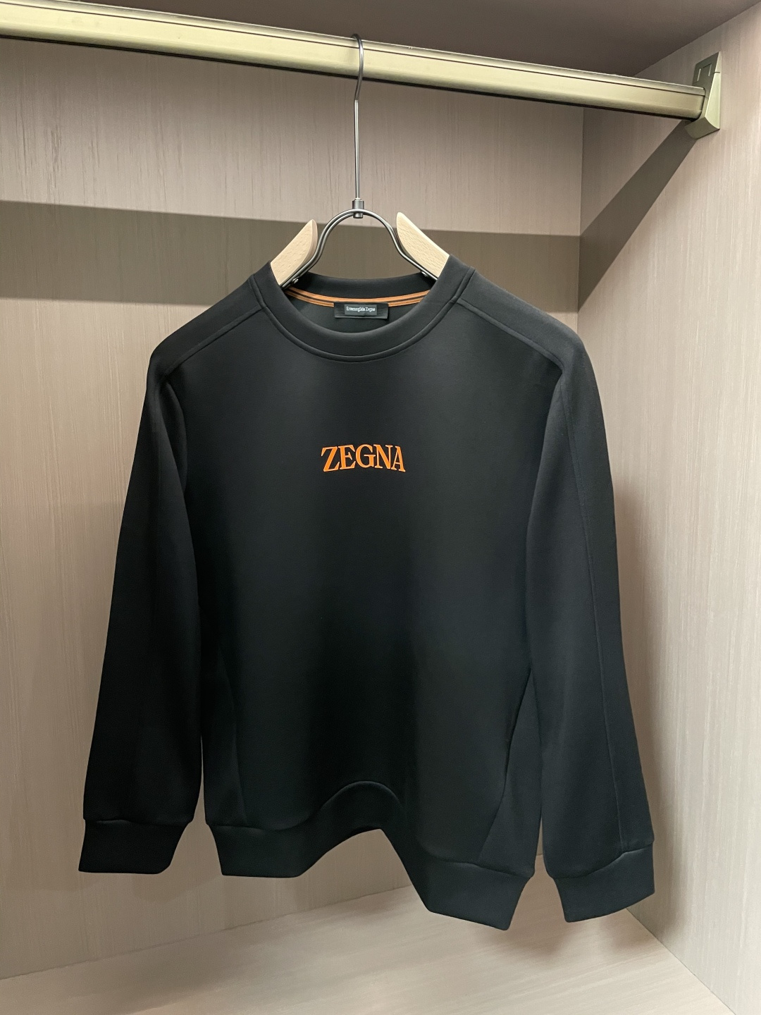 杰尼亚 25秋冬家族男士高端圆领运动长袖卫衣，香港洋行渠道货，纯正血统品质，25年秋冬 新款，经典王牌系