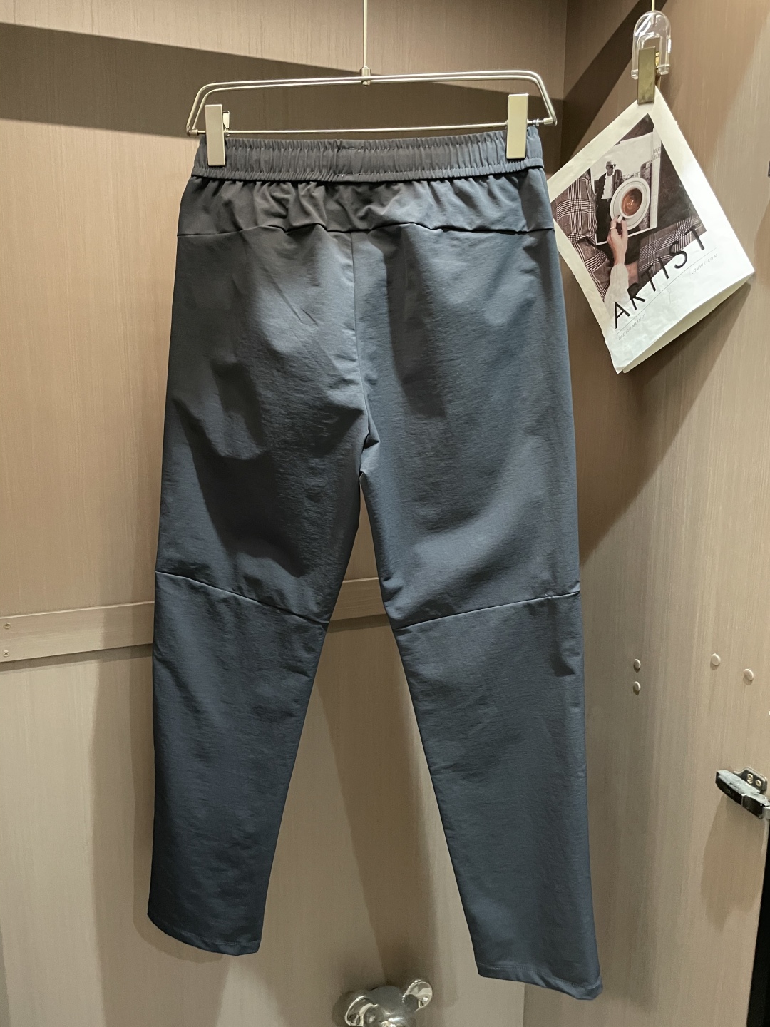 始祖鸟 男士休闲裤👍速干面料休闲裤，最新款上身版型无敌正！绝对可以闭眼收的一款此款裤子非常百搭，弹力腰围