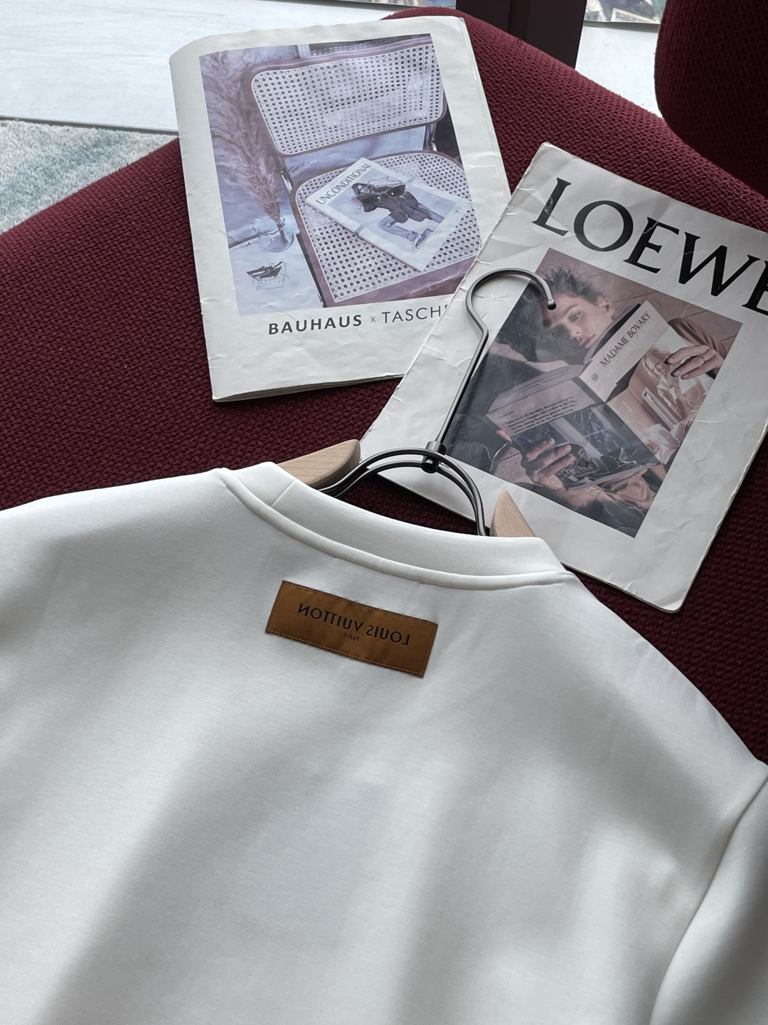 lv 2025秋冬 男士短袖 专柜的最经典系列 最简单基础的经典款 很简单 重点看面料这次我们拿到的原厂