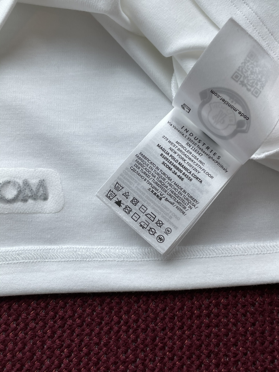 蒙口 2025秋冬 男士短袖 专柜的最经典系列 最简单基础的经典款 很简单 重点看面料这次我们拿到的原厂