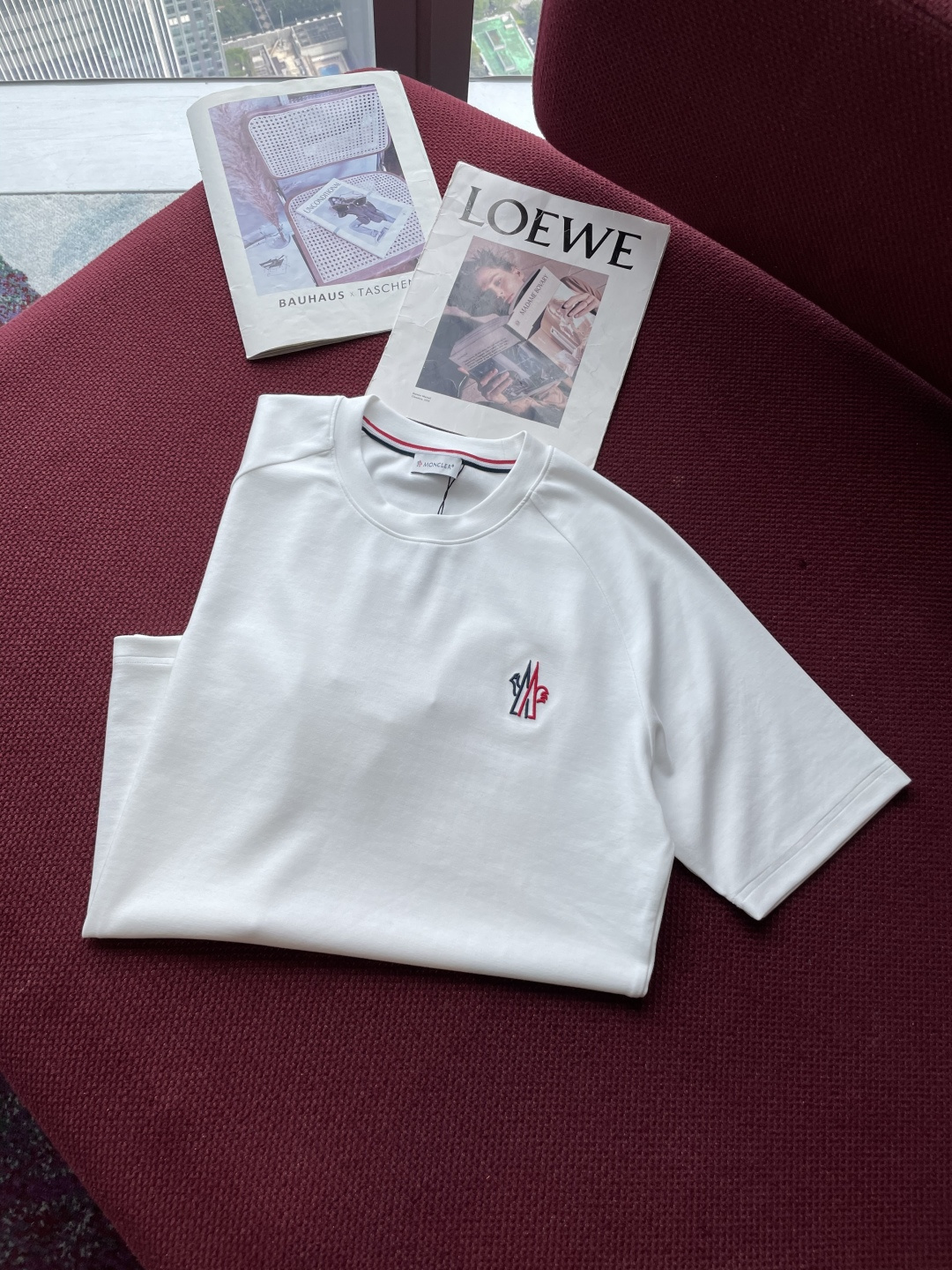 蒙口 2025秋冬 男士短袖 专柜的最经典系列 最简单基础的经典款 很简单 重点看面料这次我们拿到的原厂