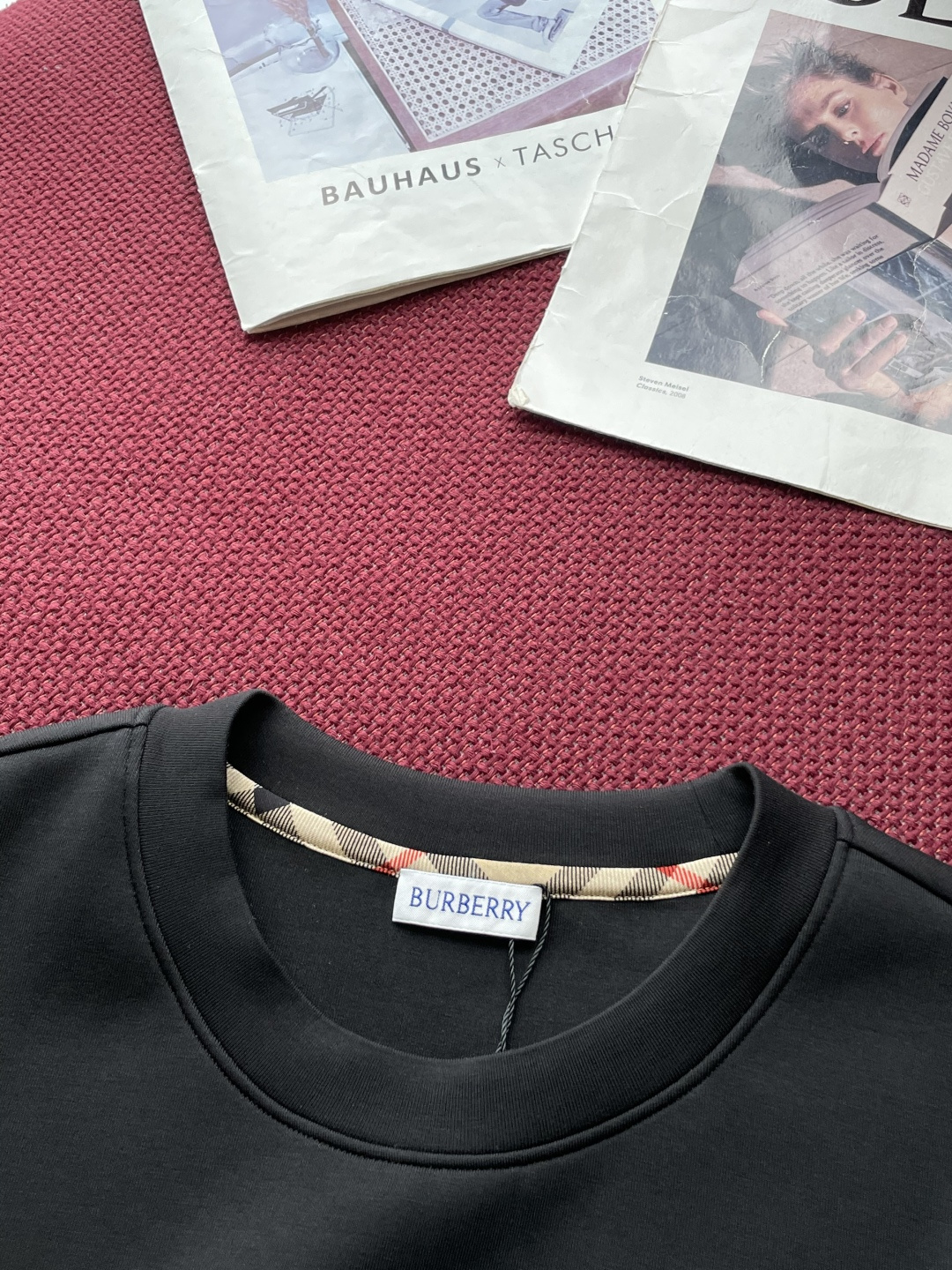 Bur 2025秋冬 男士短袖 专柜的最经典系列 最简单基础的经典款 很简单 重点看面料这次我们拿到的原