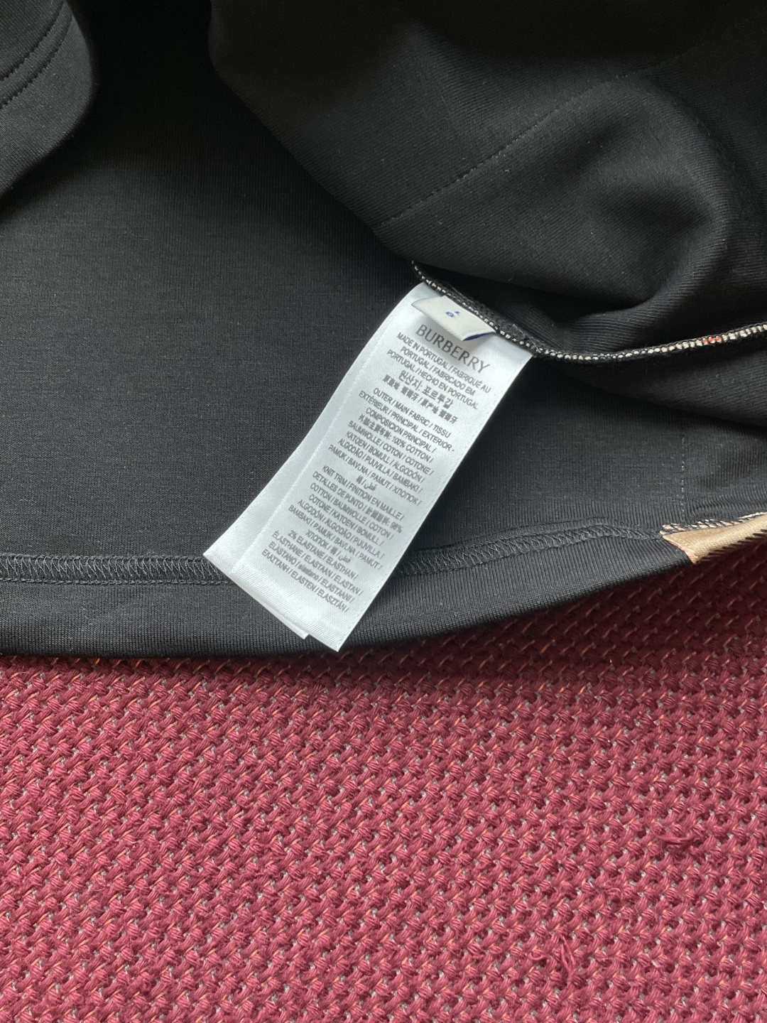 Bur 2025秋冬 男士短袖 专柜的最经典系列 最简单基础的经典款 很简单 重点看面料这次我们拿到的原