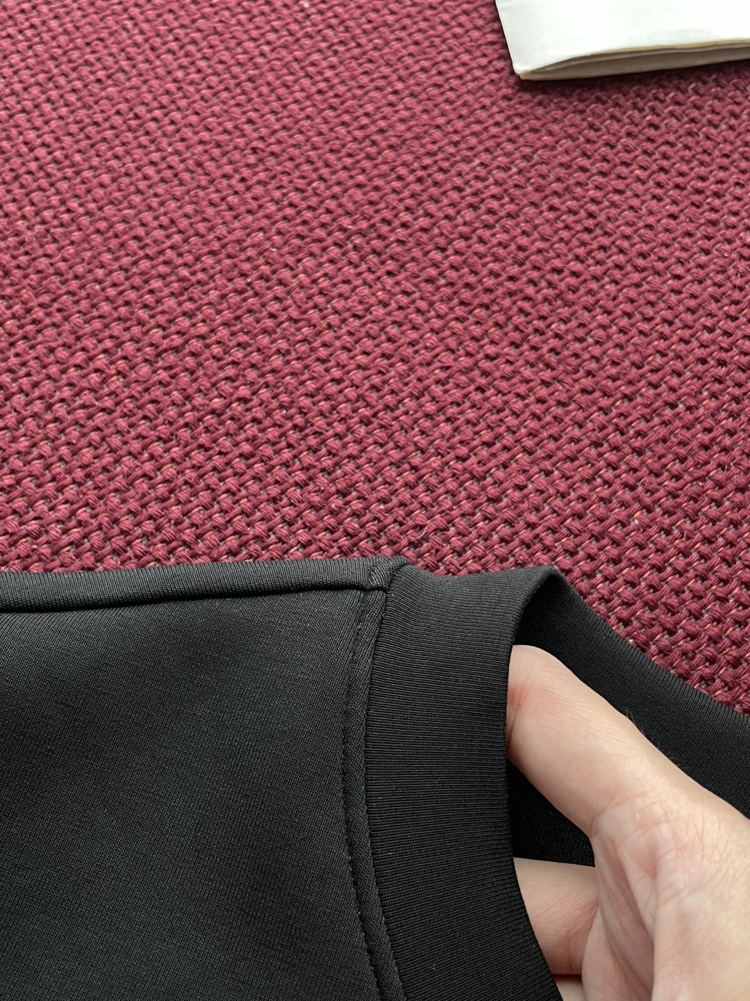 Bur 2025秋冬 男士短袖 专柜的最经典系列 最简单基础的经典款 很简单 重点看面料这次我们拿到的原