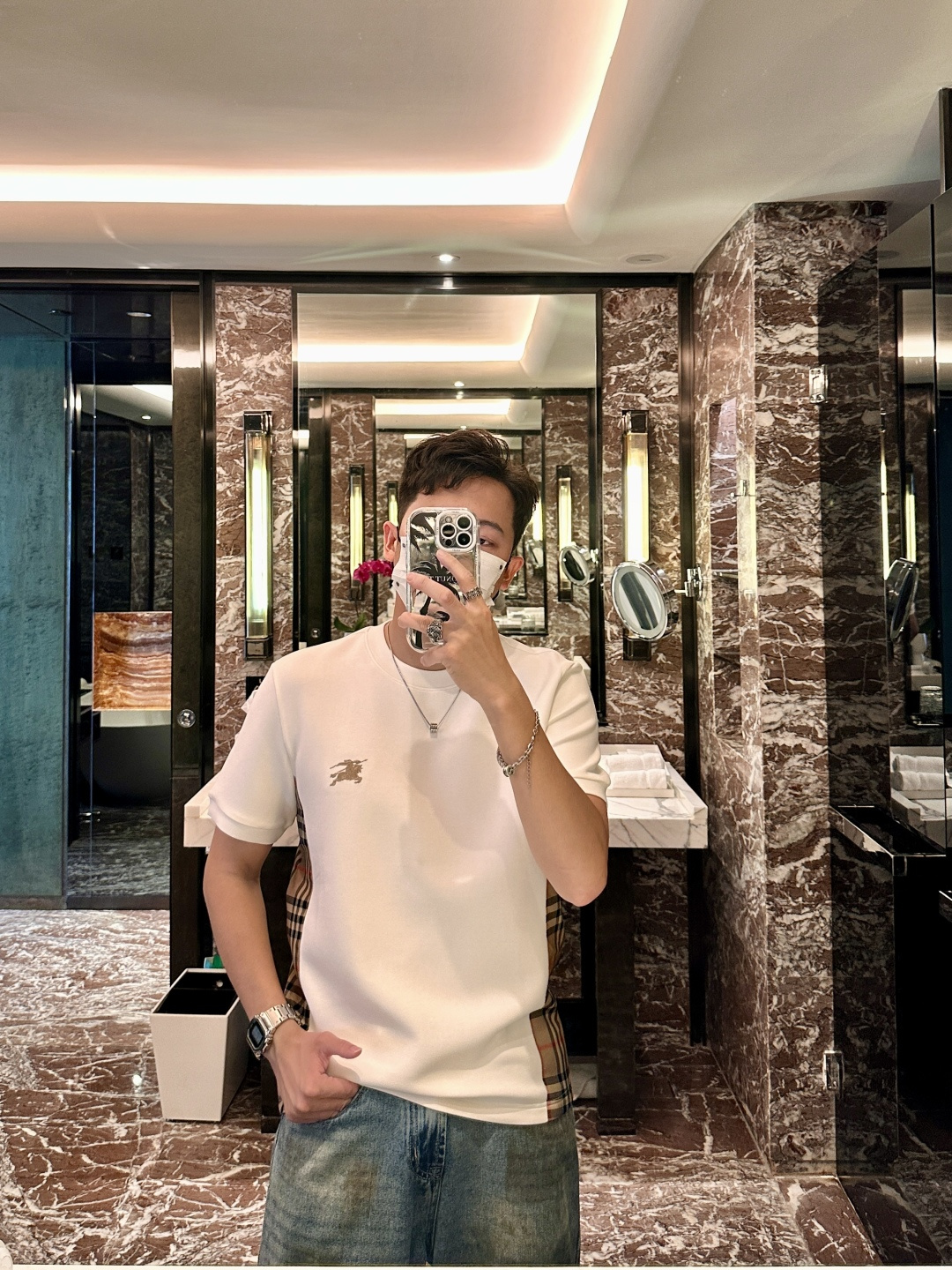 Bur 2025秋冬 男士短袖 专柜的最经典系列 最简单基础的经典款 很简单 重点看面料这次我们拿到的原